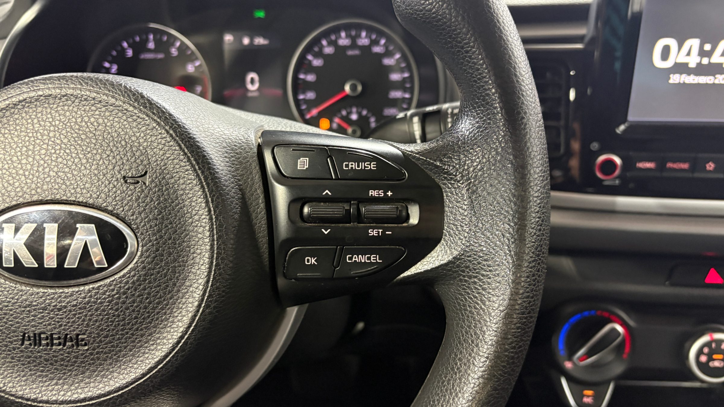 KIA Rio4 — foto 15 de 23