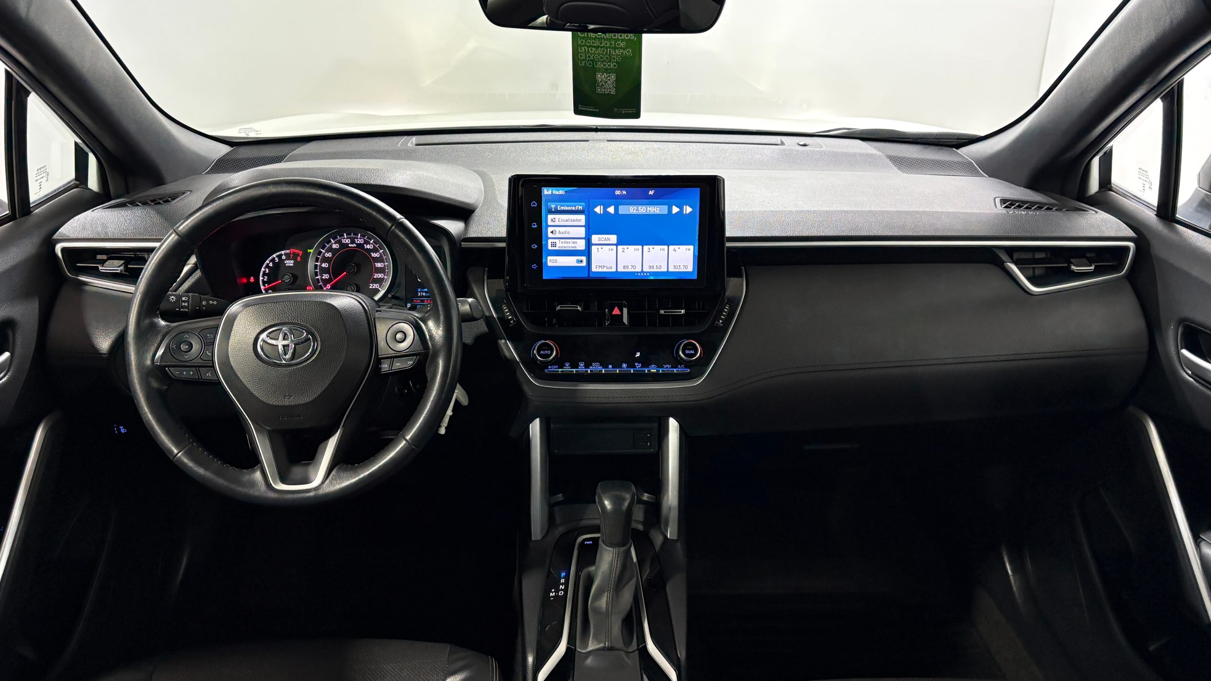 Toyota Corolla — foto 12 de 22