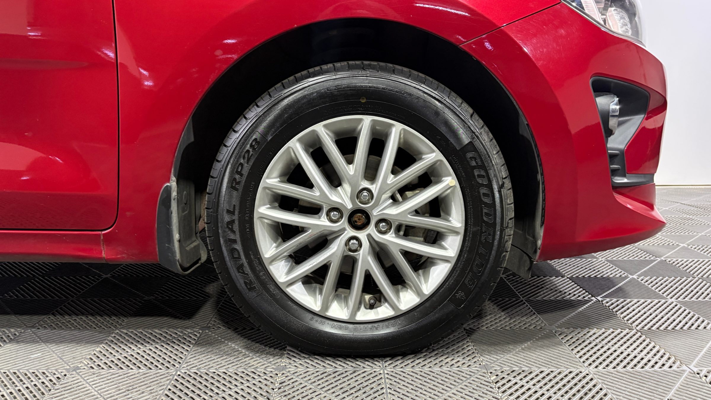 KIA Rio4 — foto 21 de 23