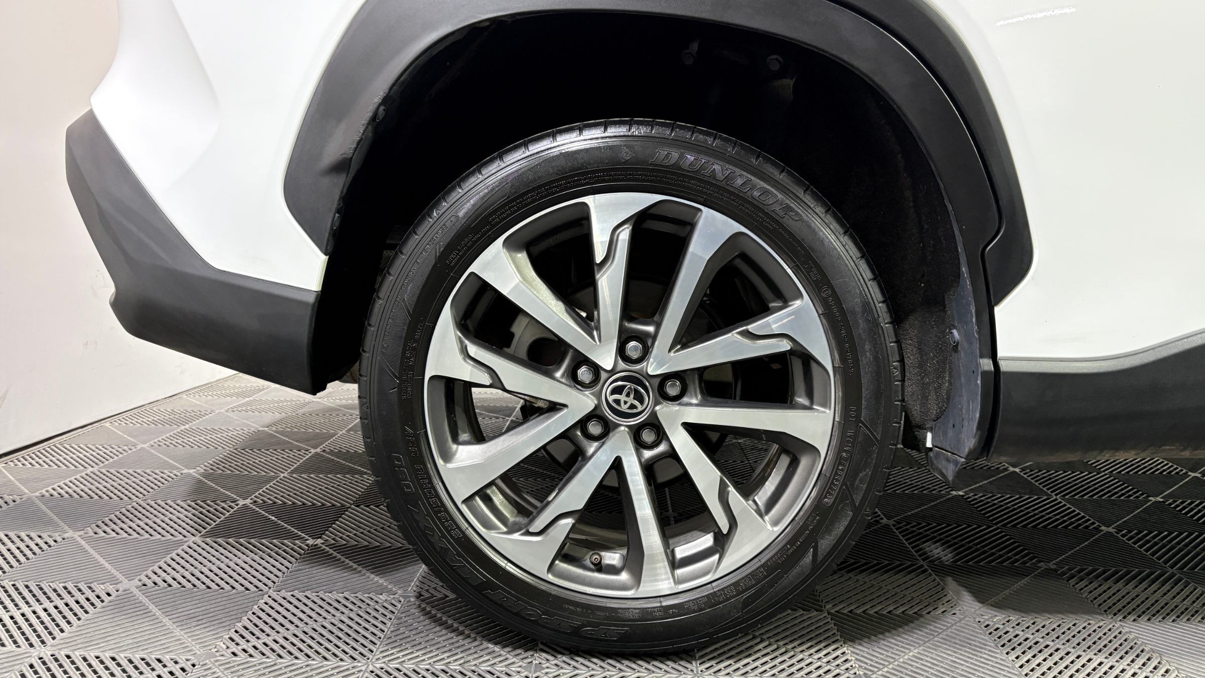 Toyota Corolla — foto 19 de 22