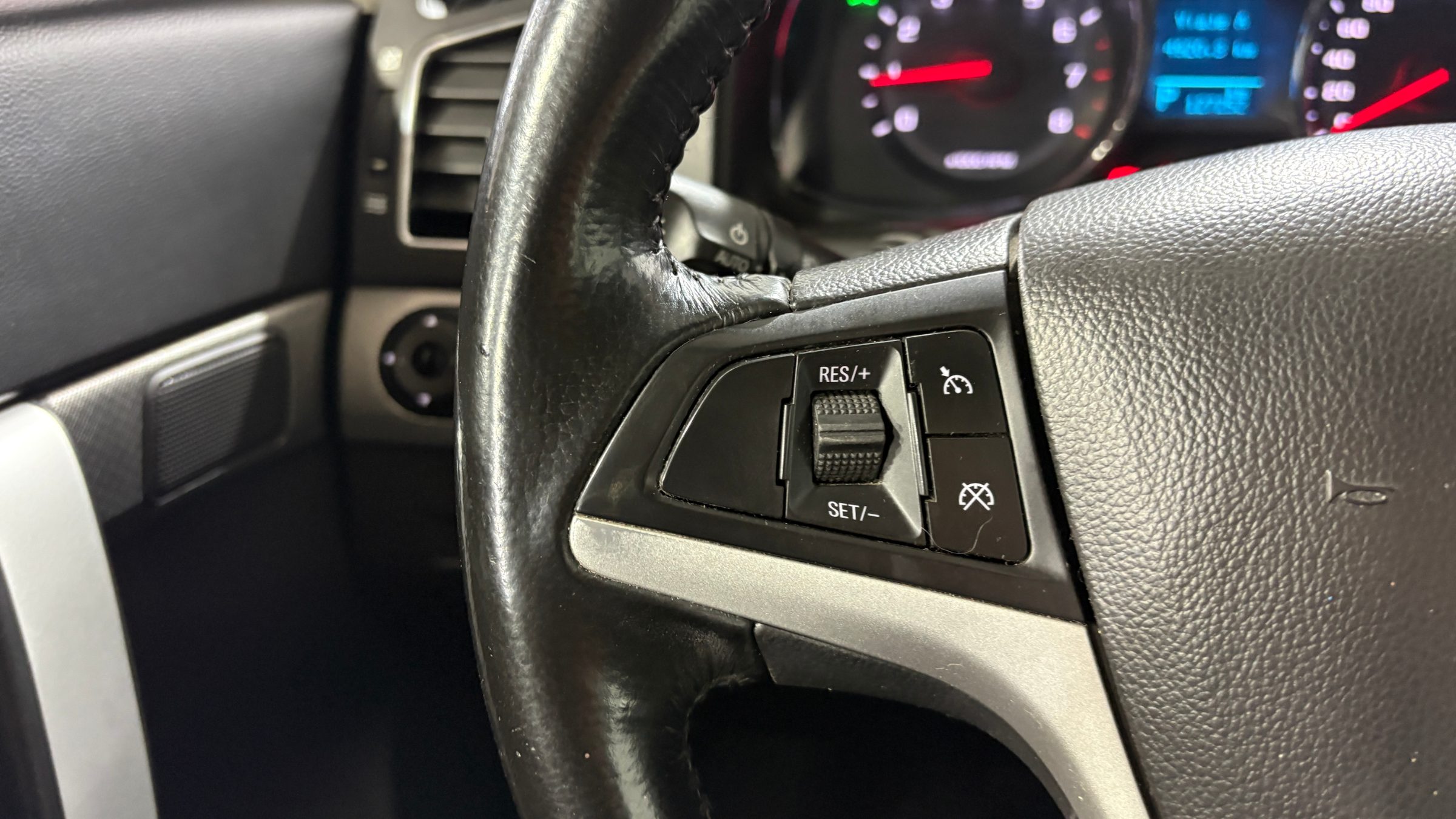 Chevrolet Captiva — foto 15 de 23