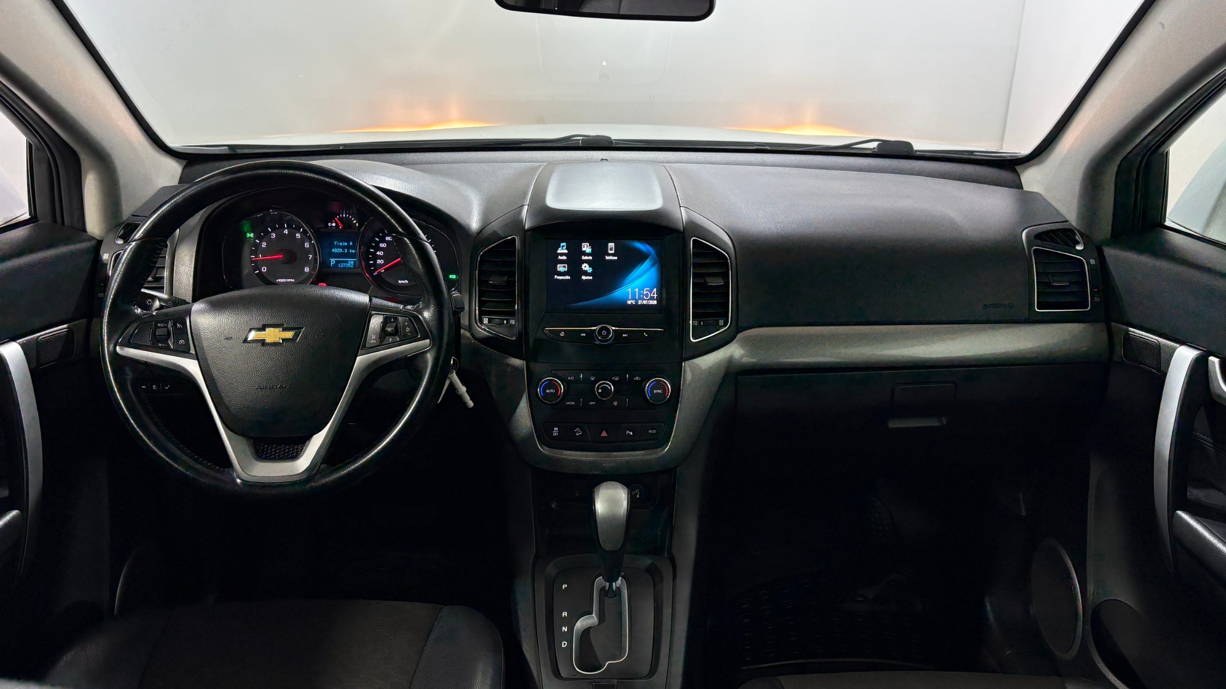 Chevrolet Captiva — foto 13 de 23