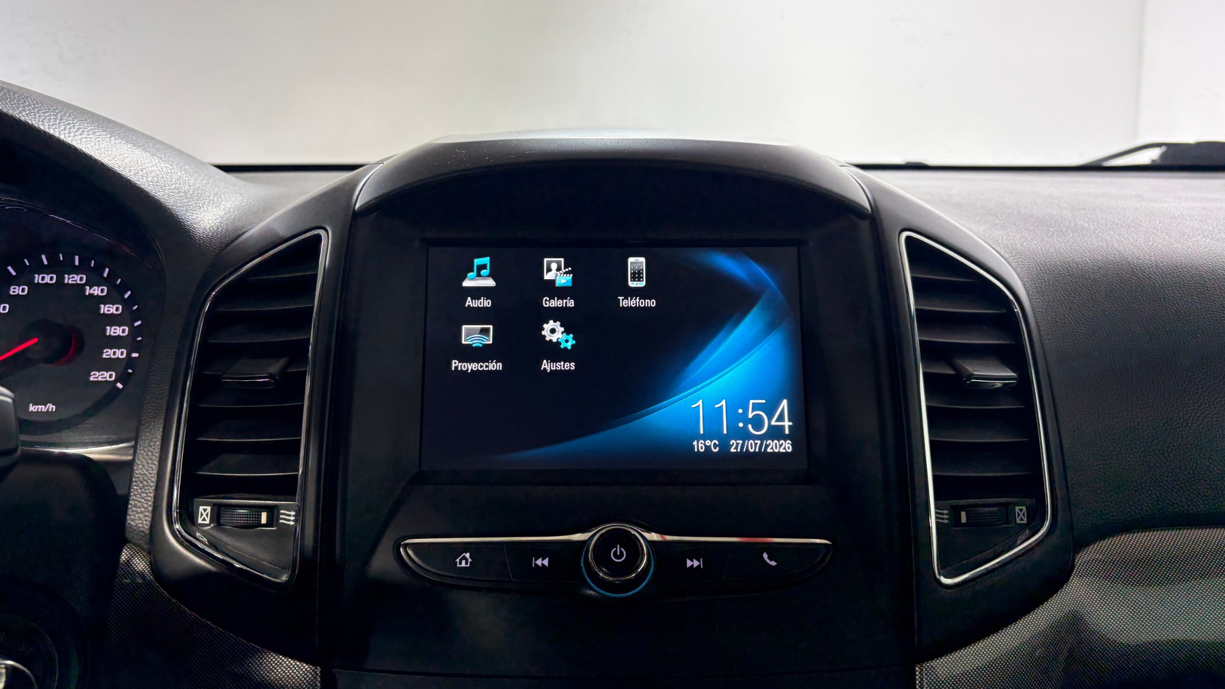 Chevrolet Captiva — foto 19 de 23