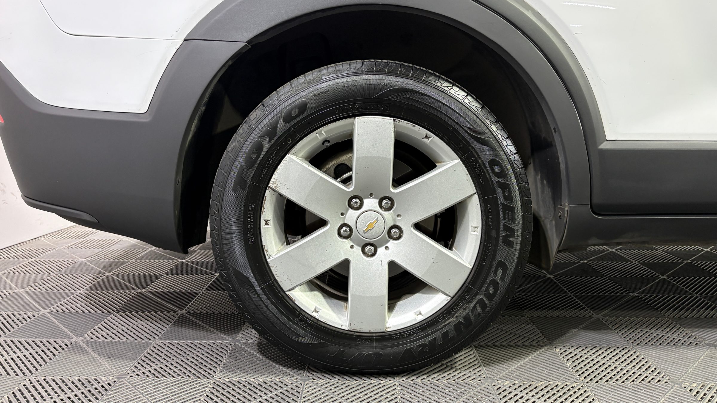 Chevrolet Captiva — foto 20 de 23