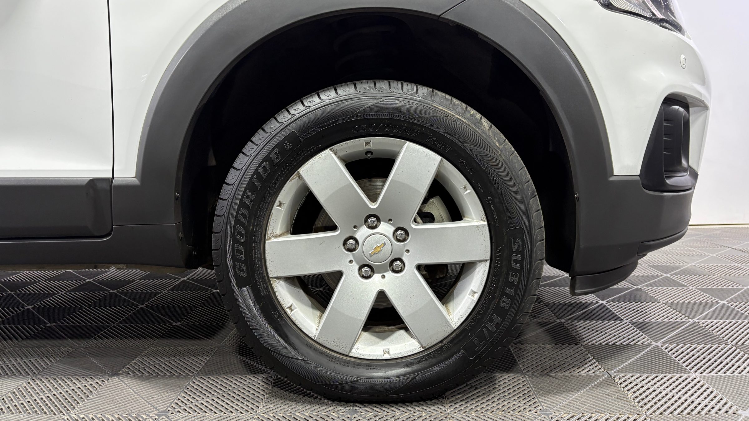 Chevrolet Captiva — foto 21 de 23
