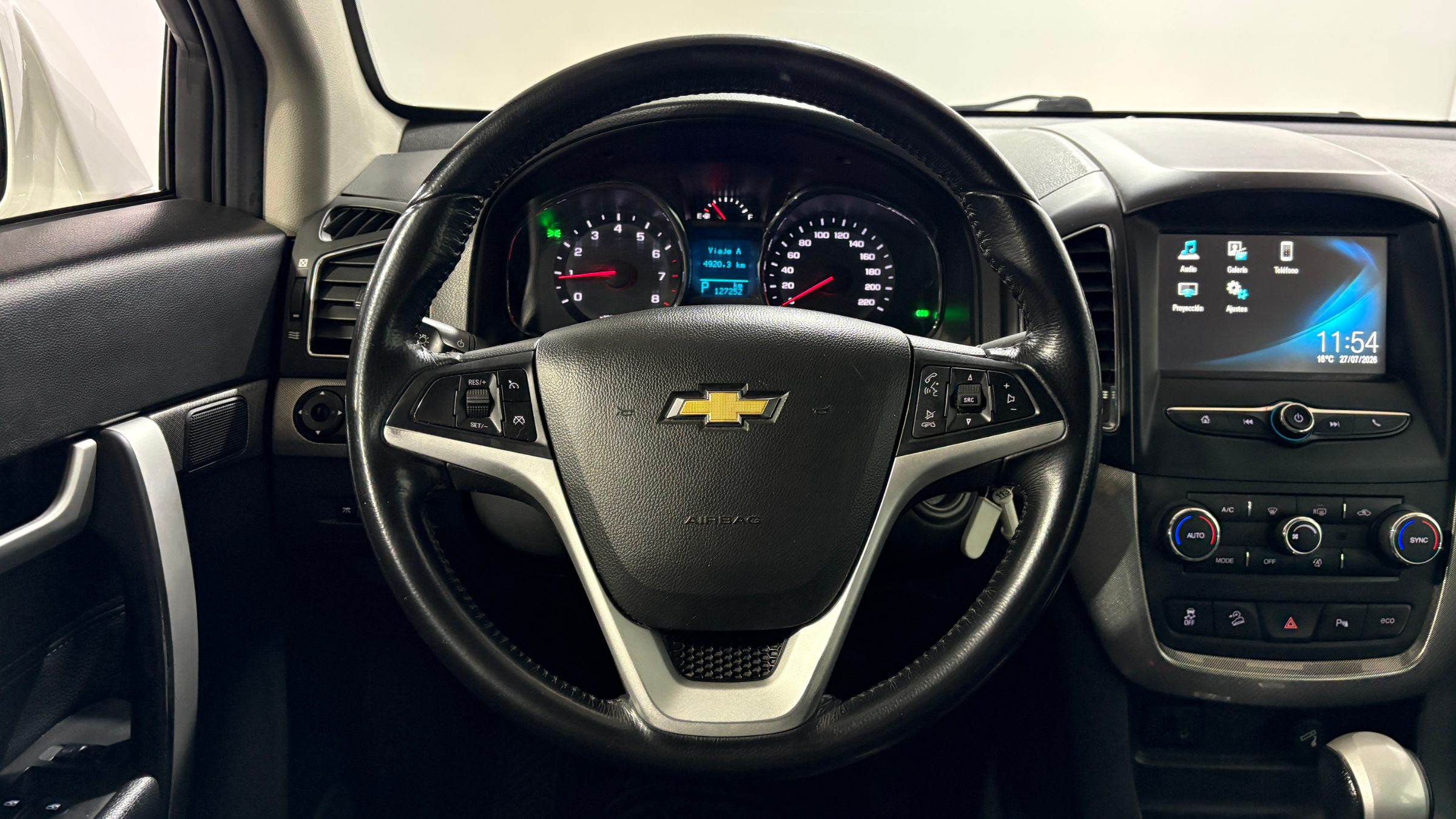 Chevrolet Captiva — foto 14 de 23
