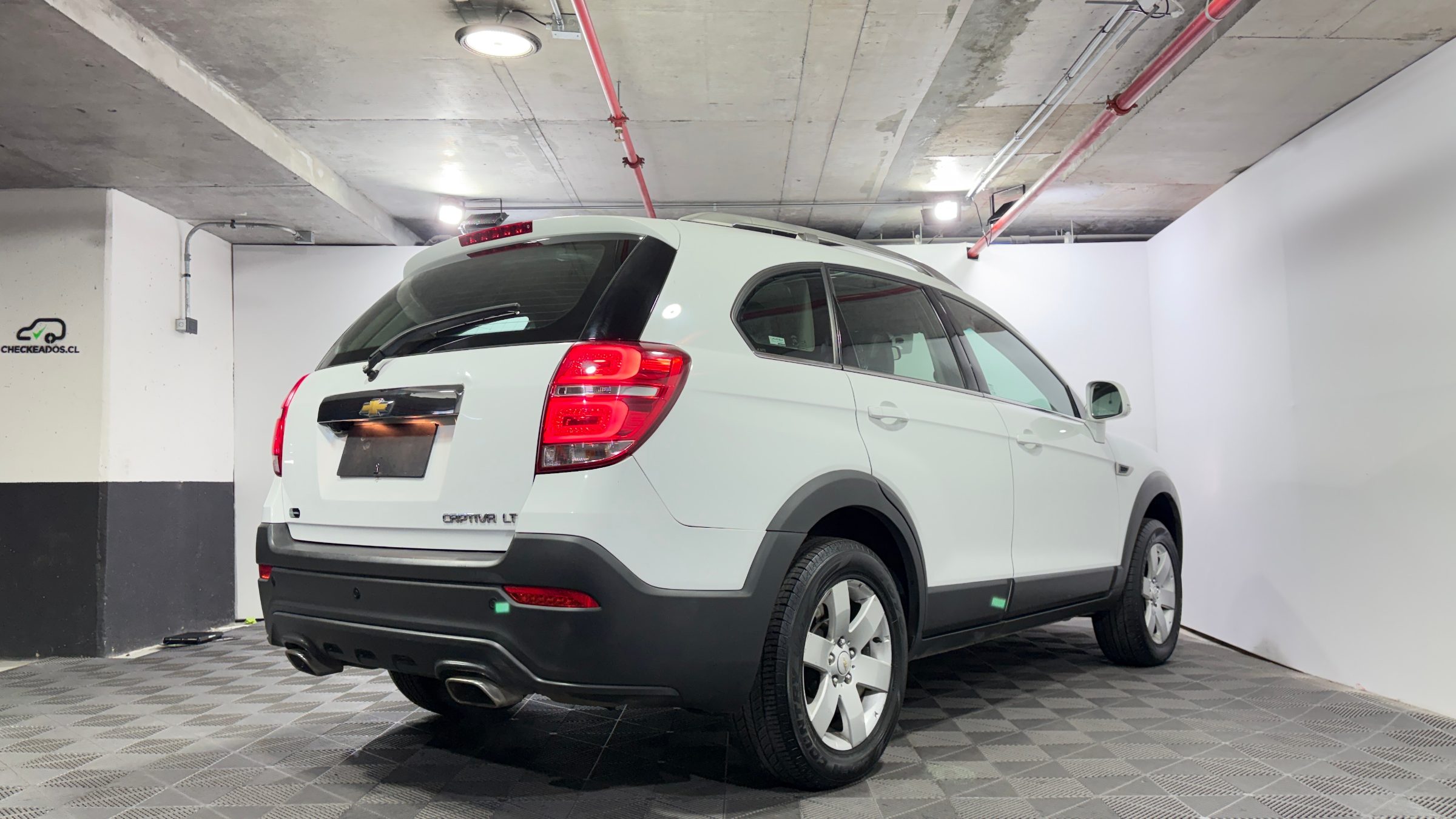 Chevrolet Captiva — foto 7 de 23
