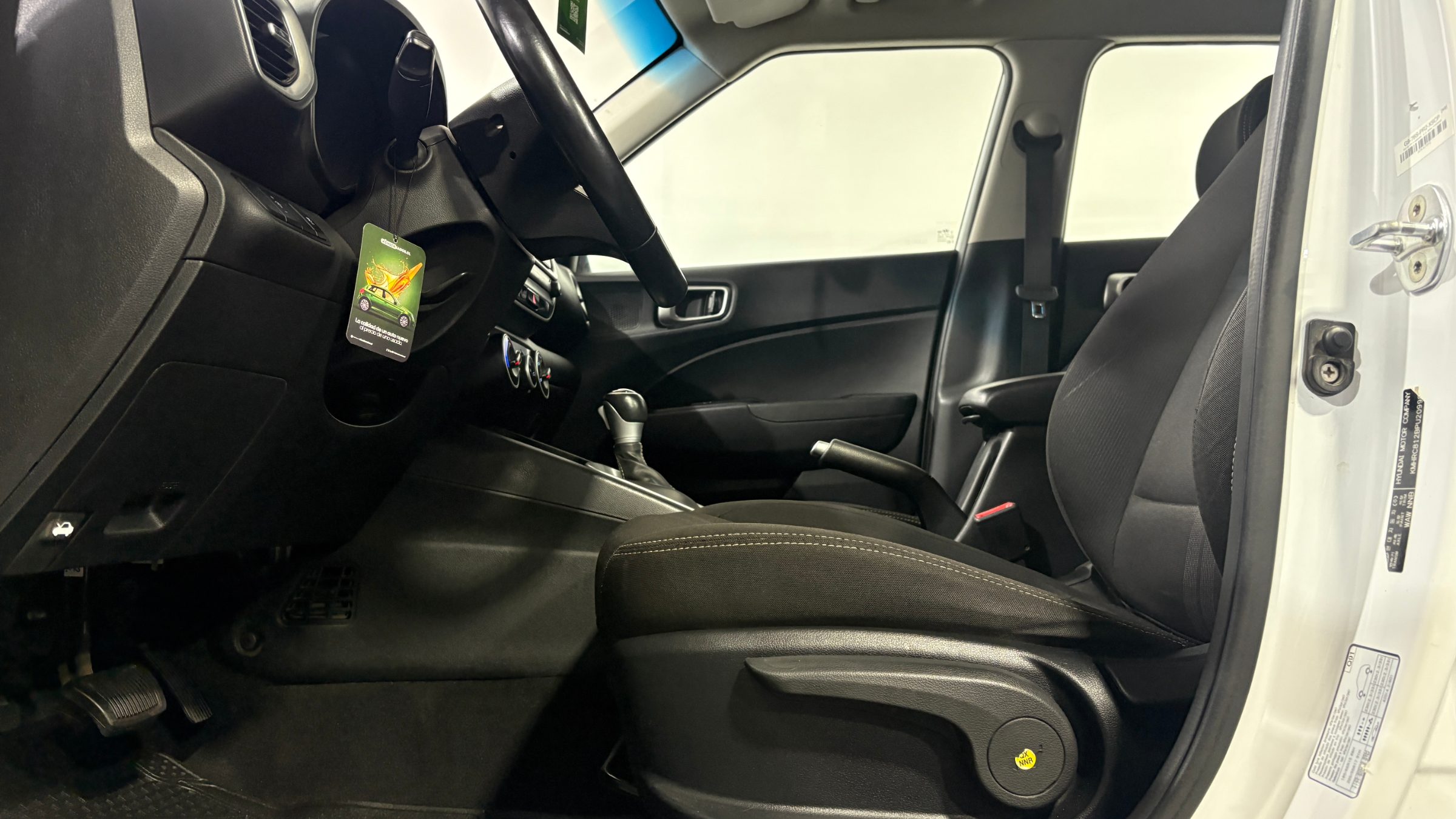 Hyundai Venue — foto 10 de 23