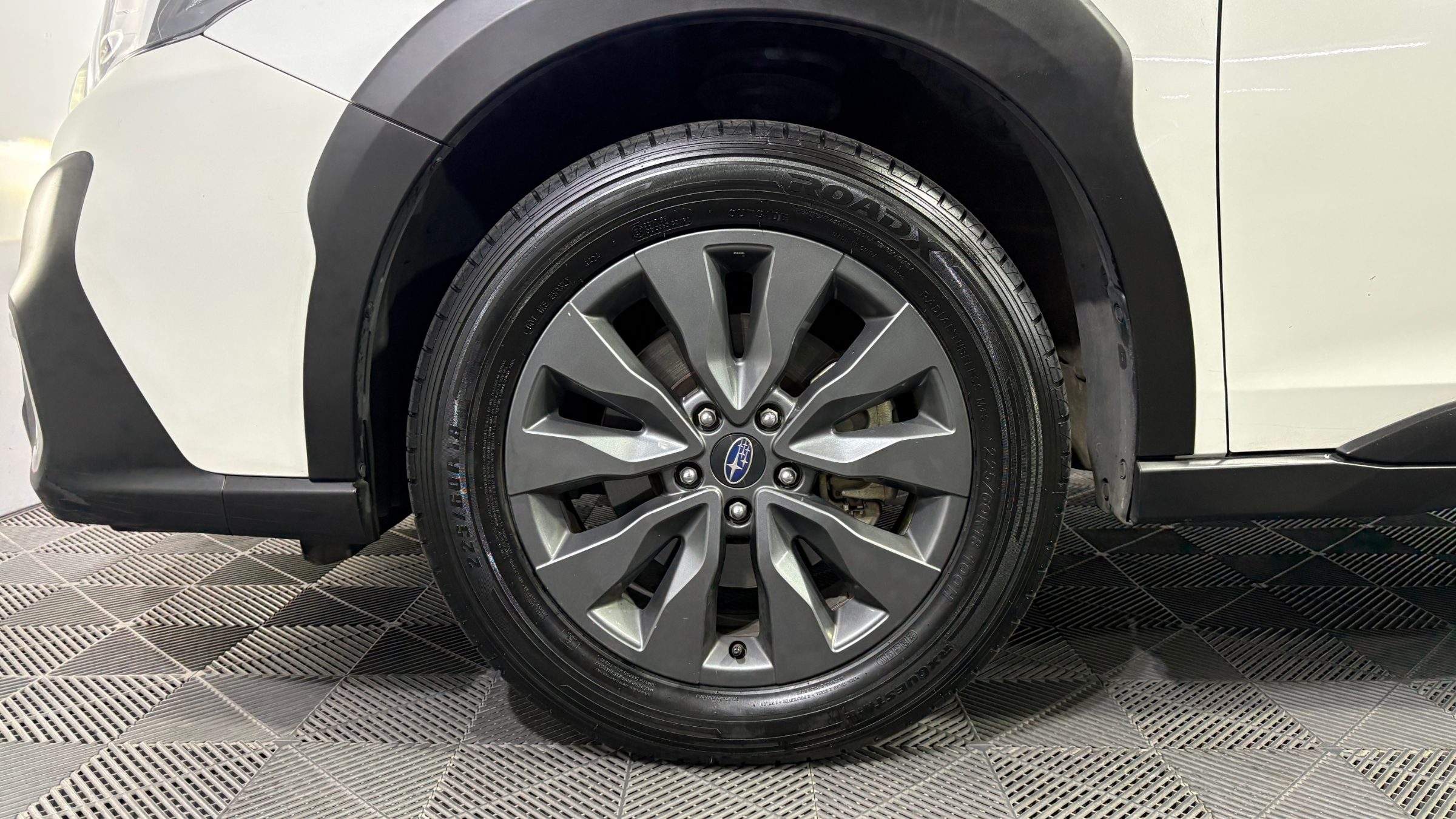 Subaru Outback — foto 22 de 23