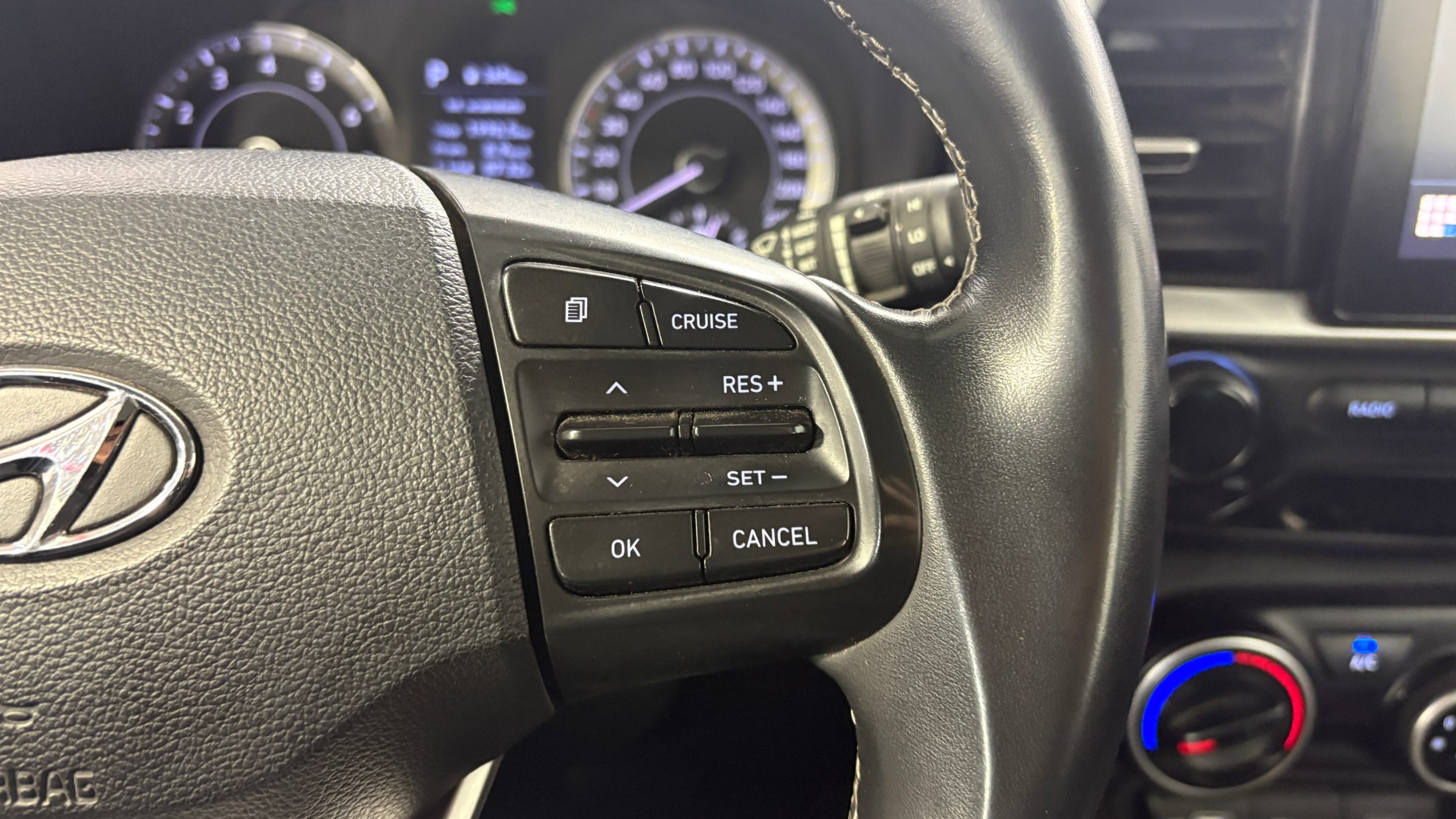 Hyundai Venue — foto 15 de 23