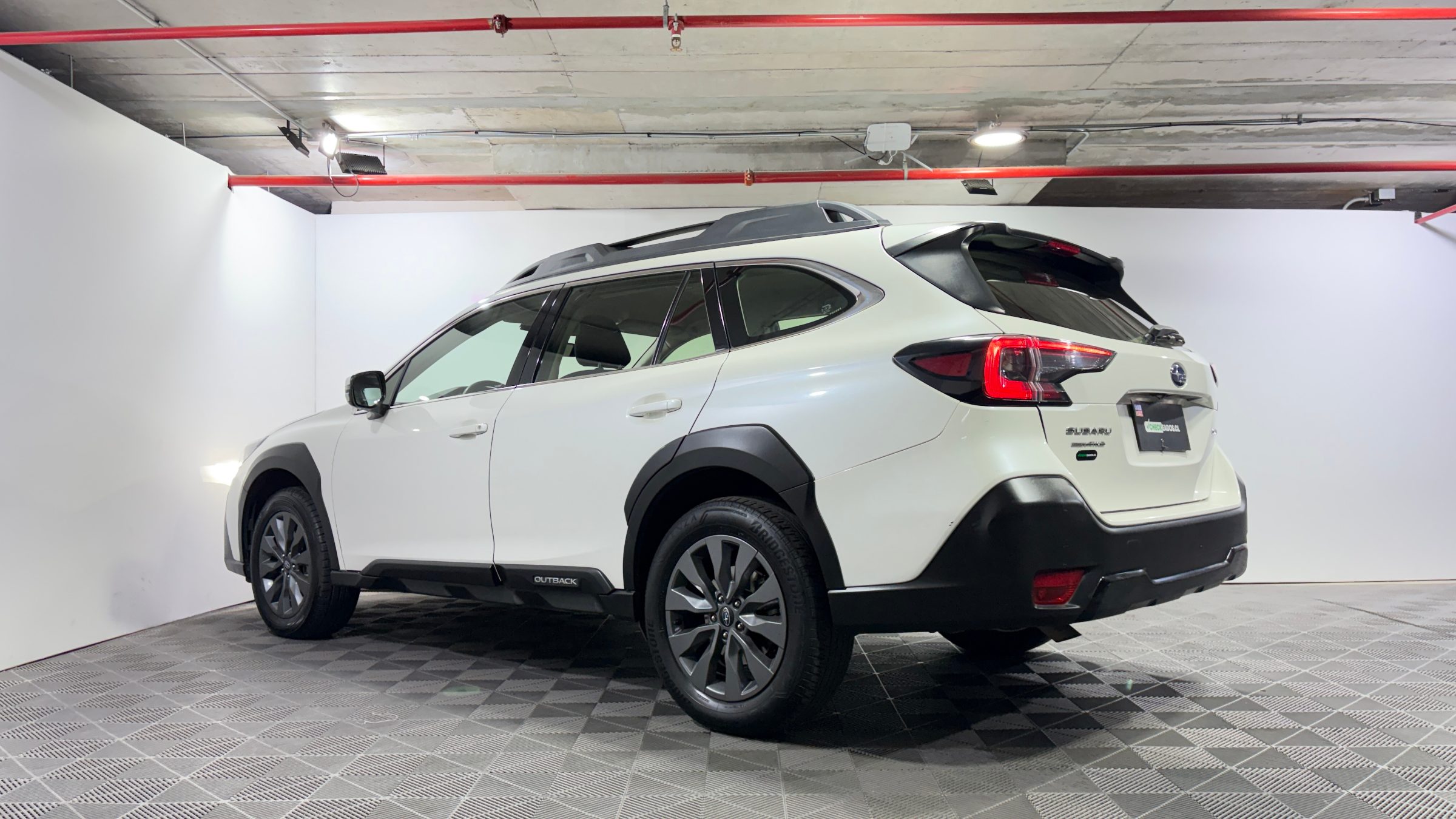 Subaru Outback — foto 5 de 23