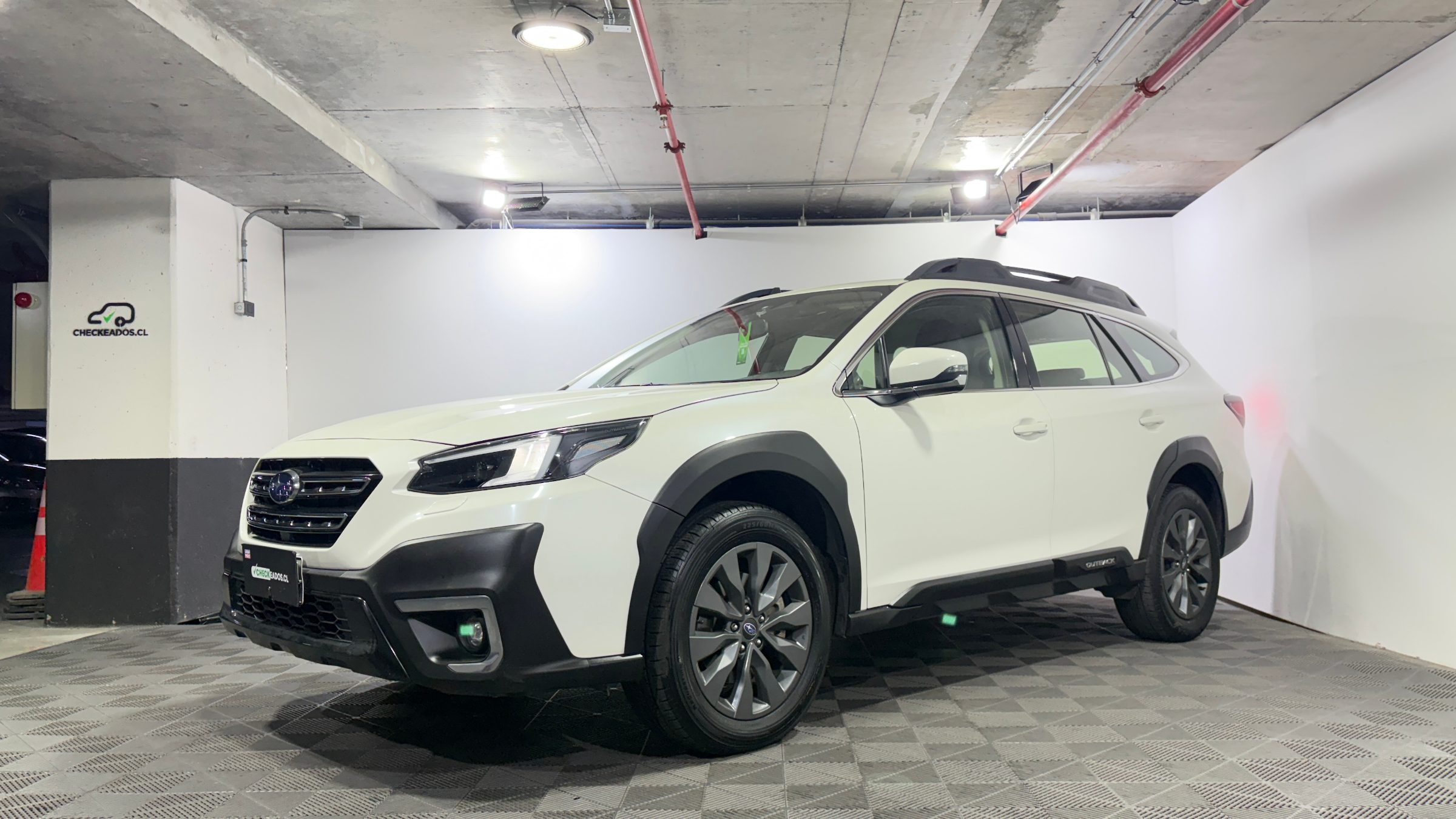 Subaru Outback — foto 3 de 23
