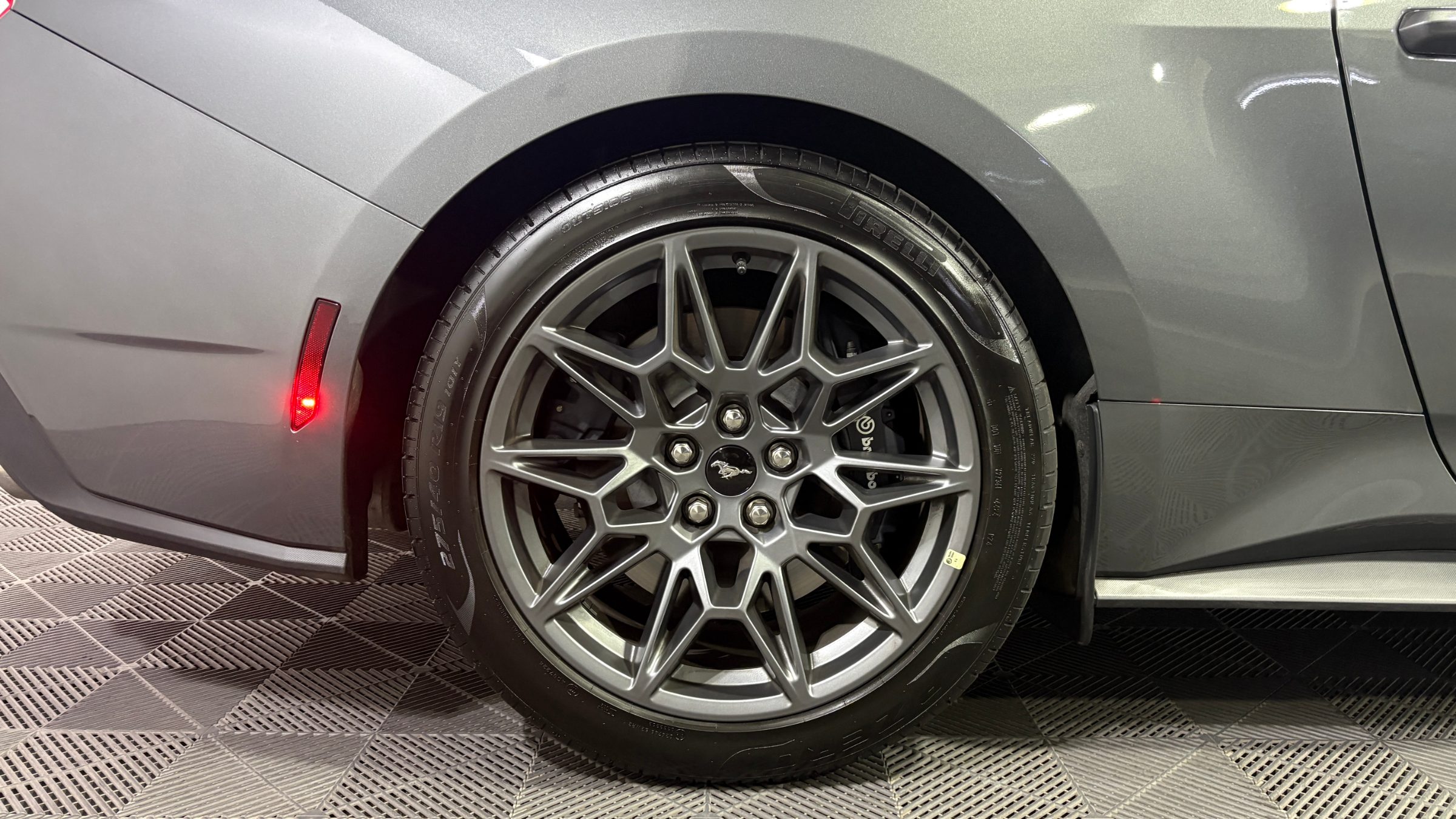 Ford Mustang — foto 20 de 23