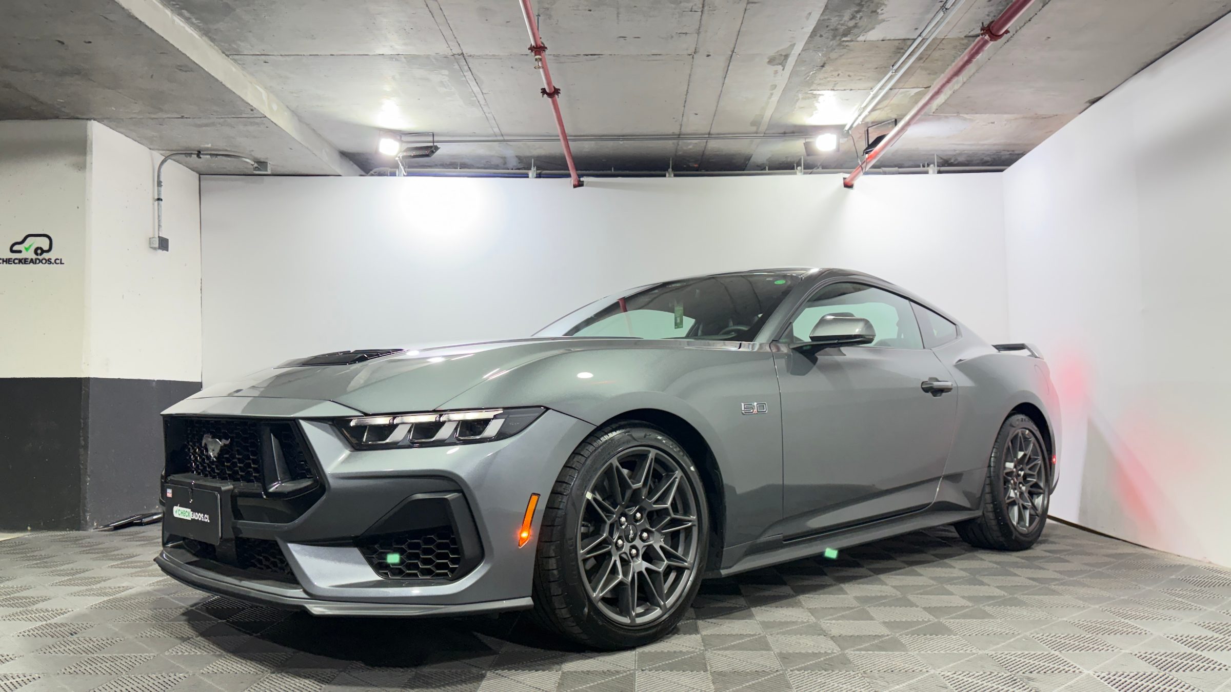 Ford Mustang — foto 3 de 23
