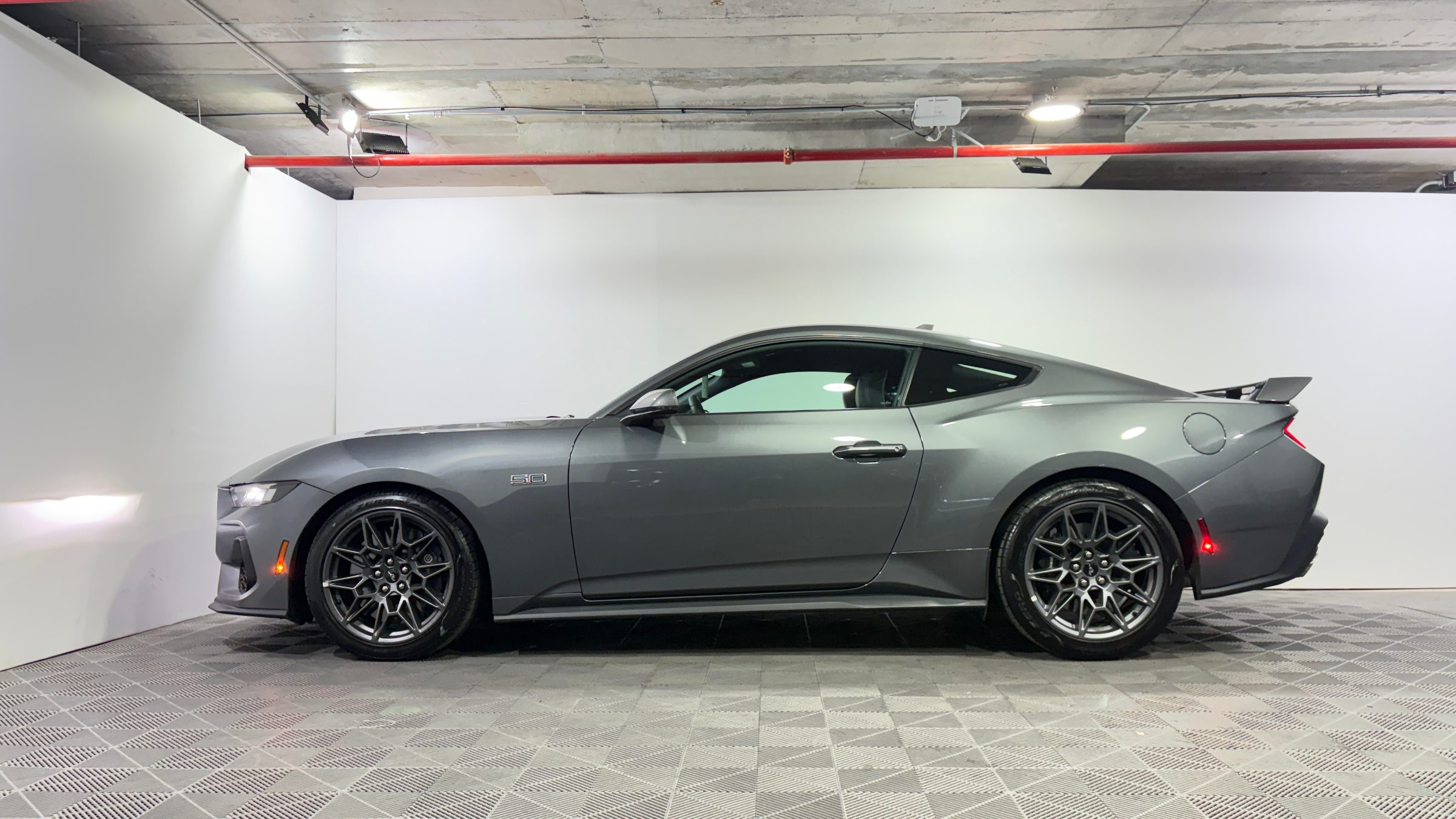Ford Mustang — foto 4 de 23