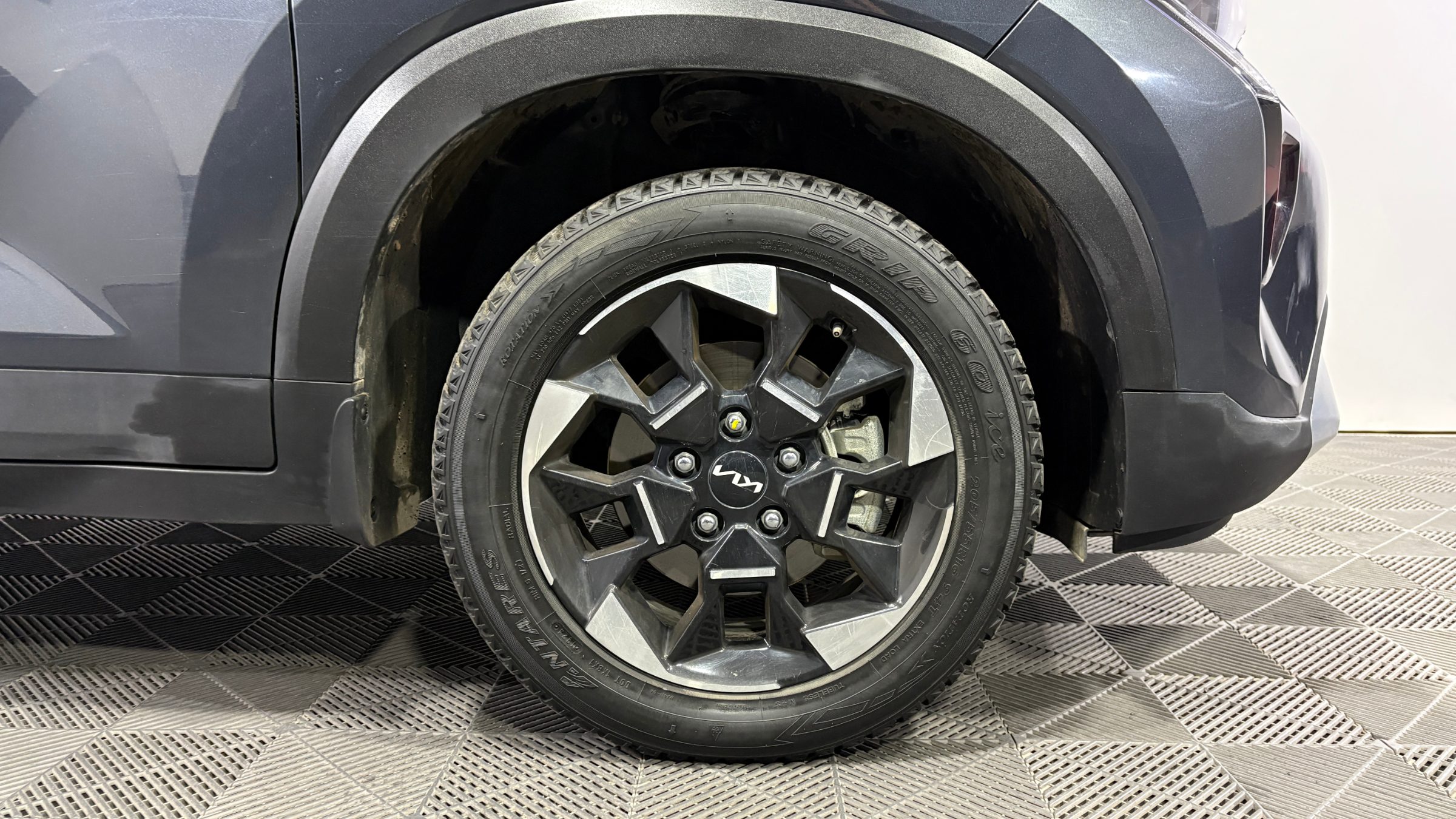 KIA Sonet — foto 20 de 22