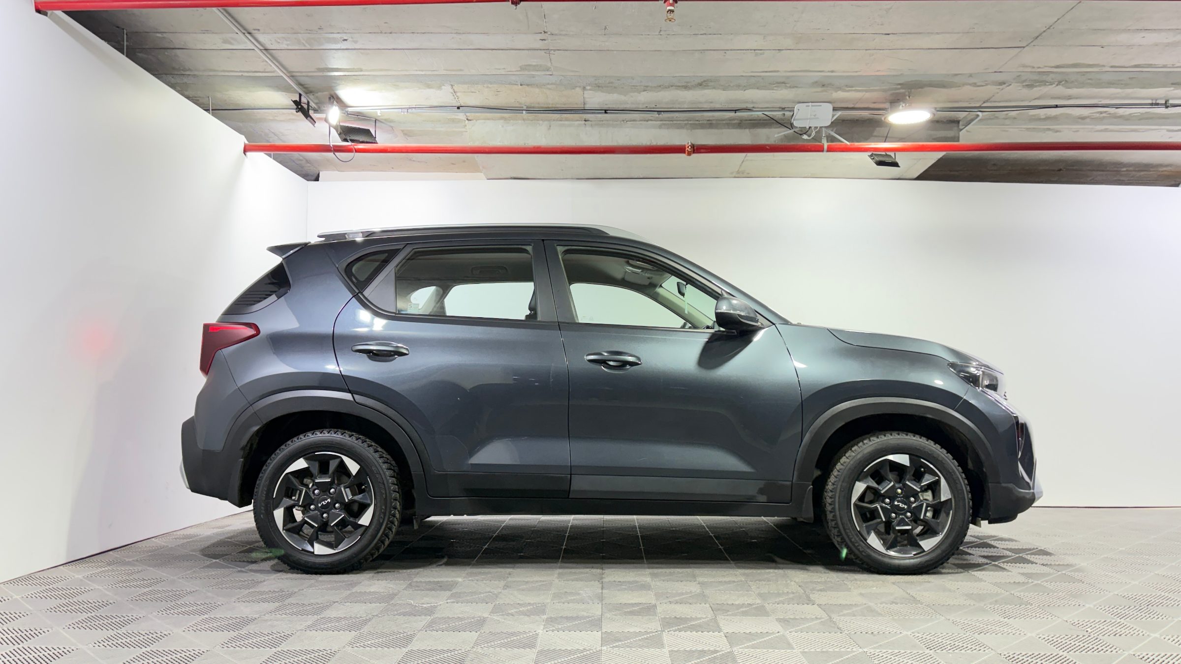 KIA Sonet — foto 6 de 22