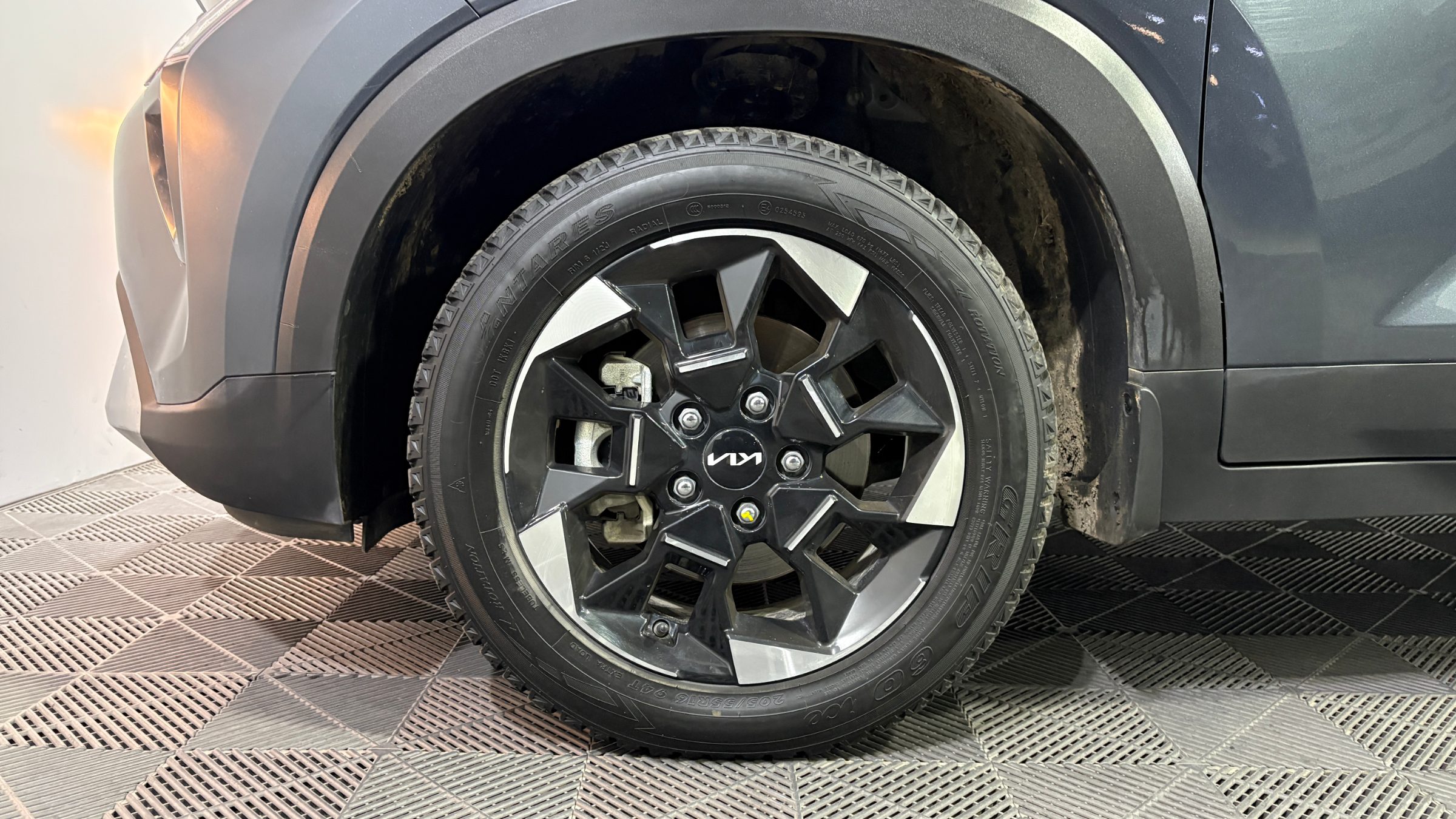 KIA Sonet — foto 21 de 22