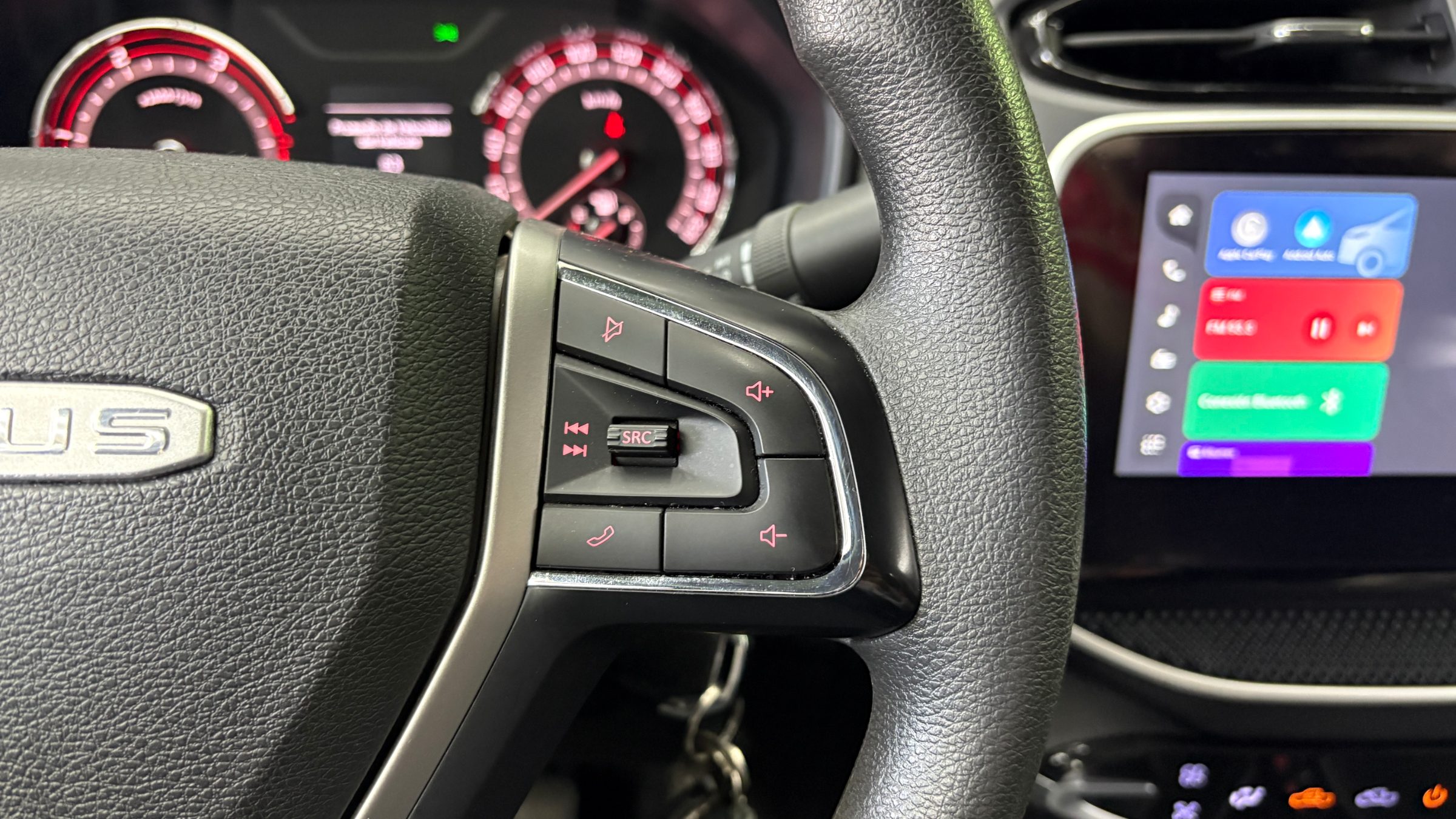Maxus T60 — foto 15 de 21