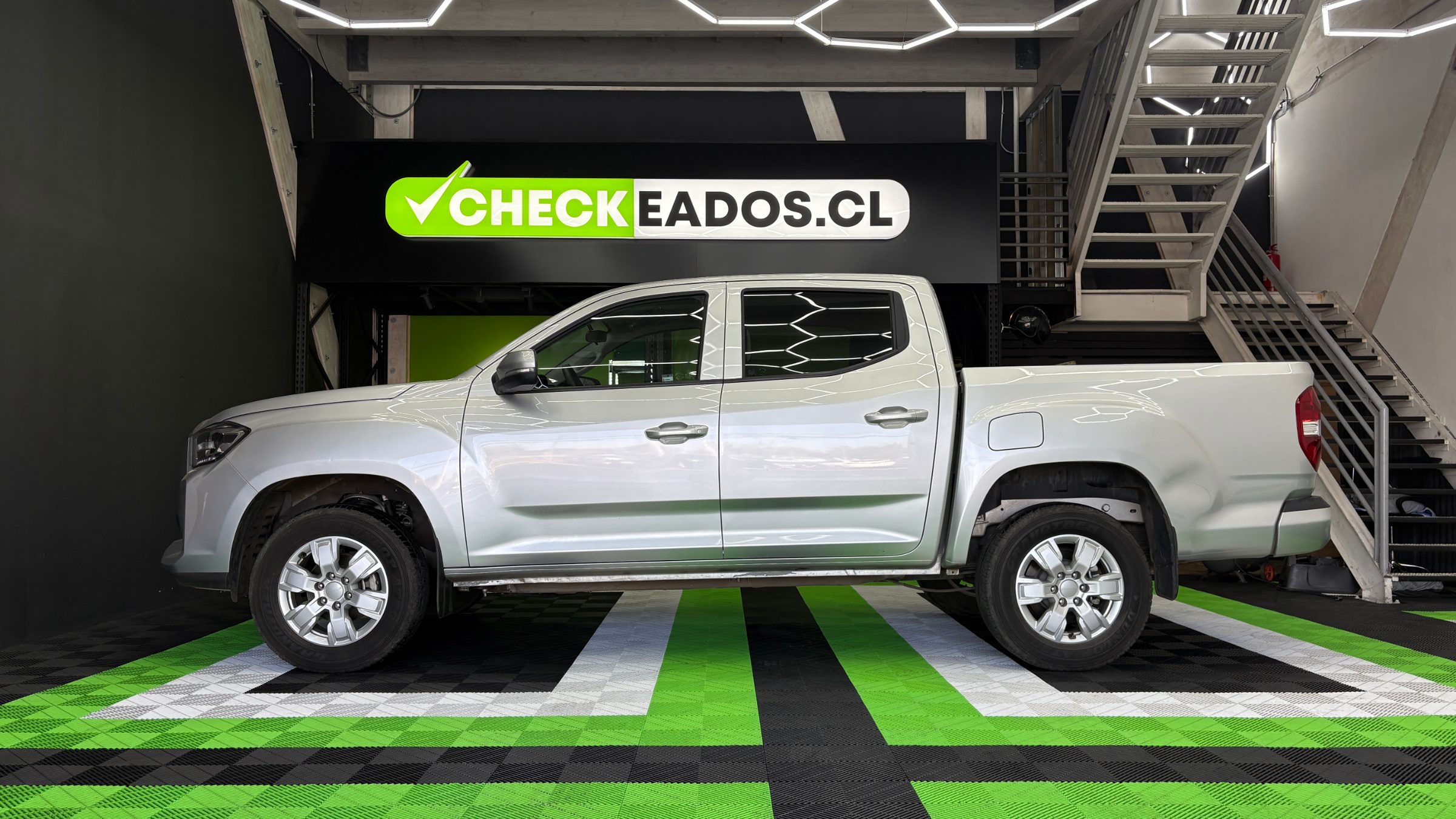 Maxus T60 — foto 4 de 21