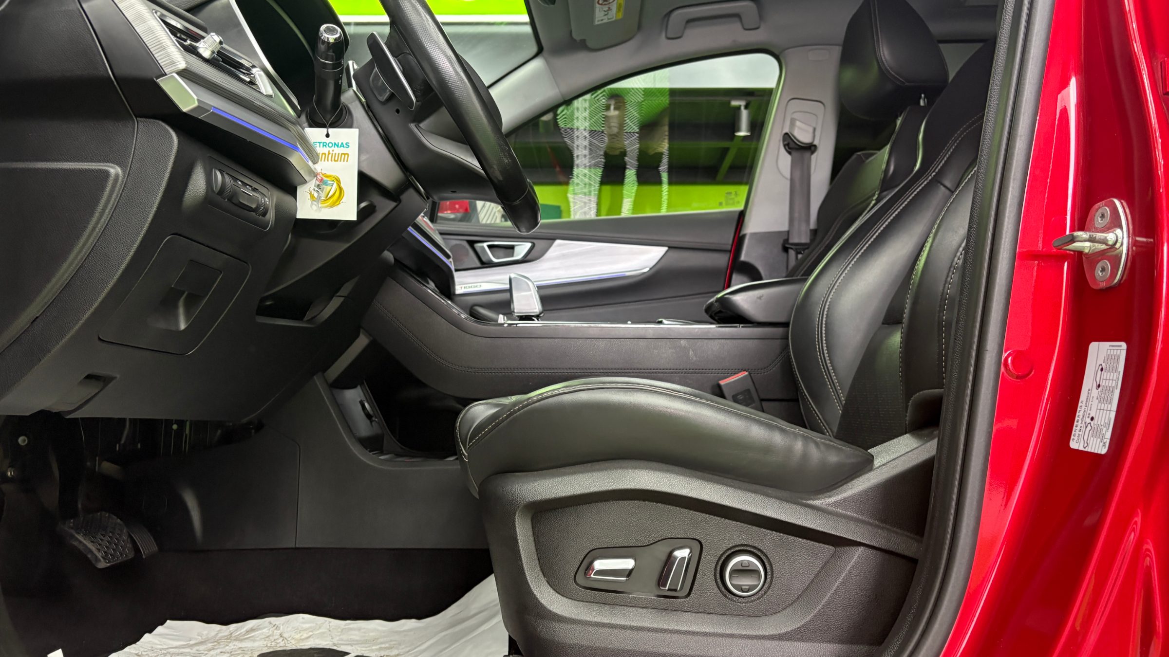 Chery Tiggo 8 Pro — foto 10 de 24