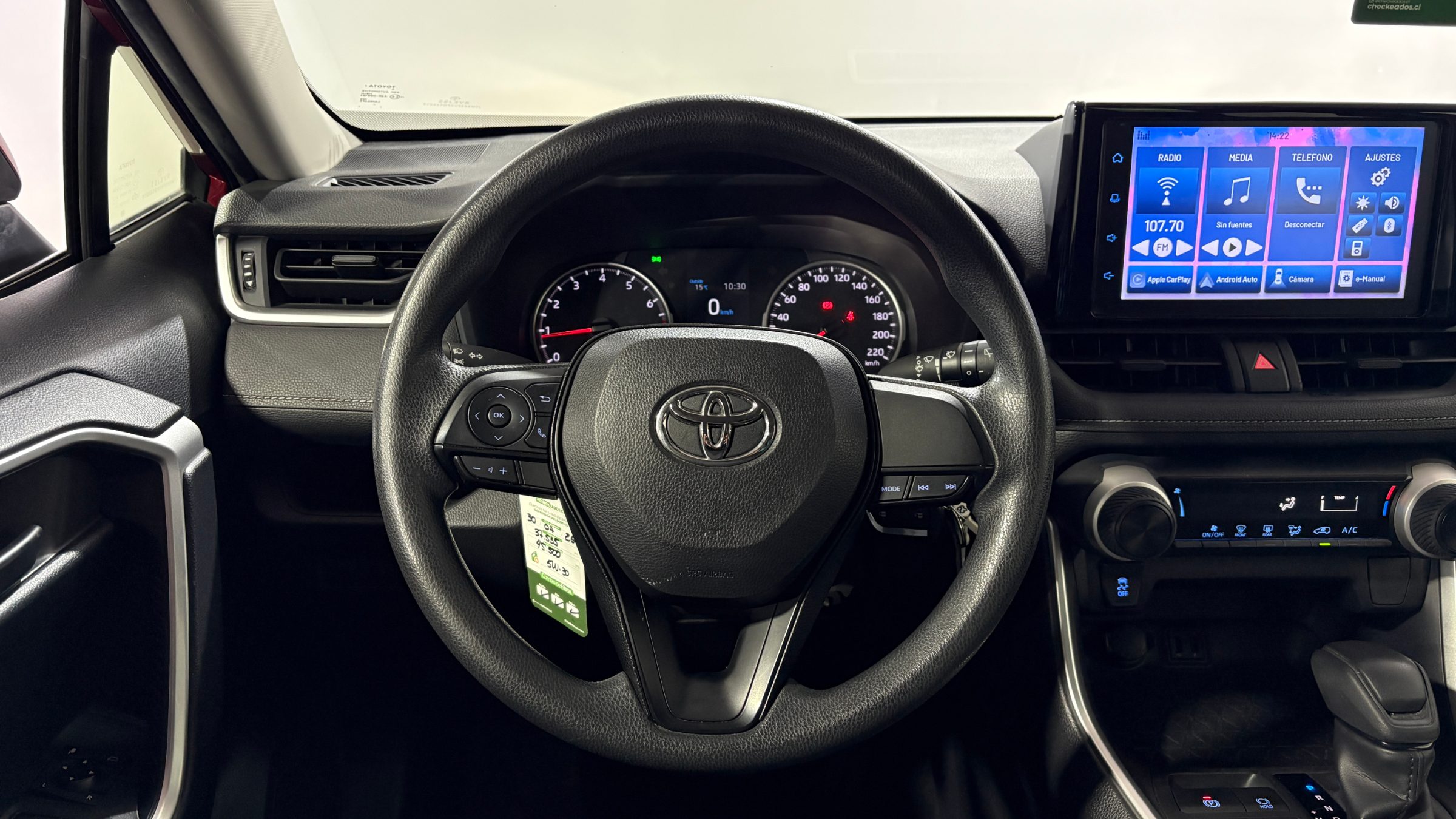 Toyota RAV4 — foto 13 de 21