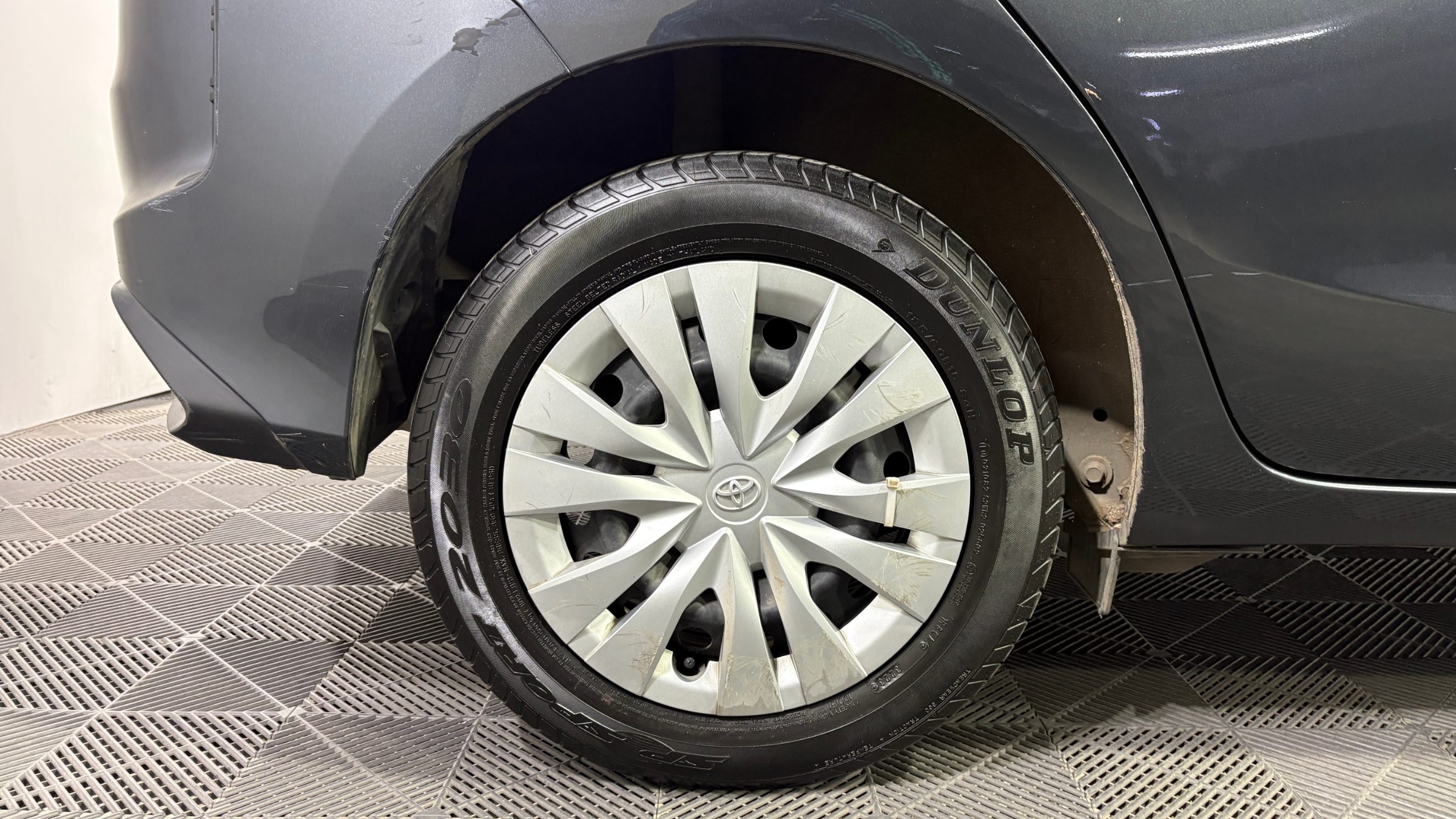 Toyota Yaris — foto 20 de 21