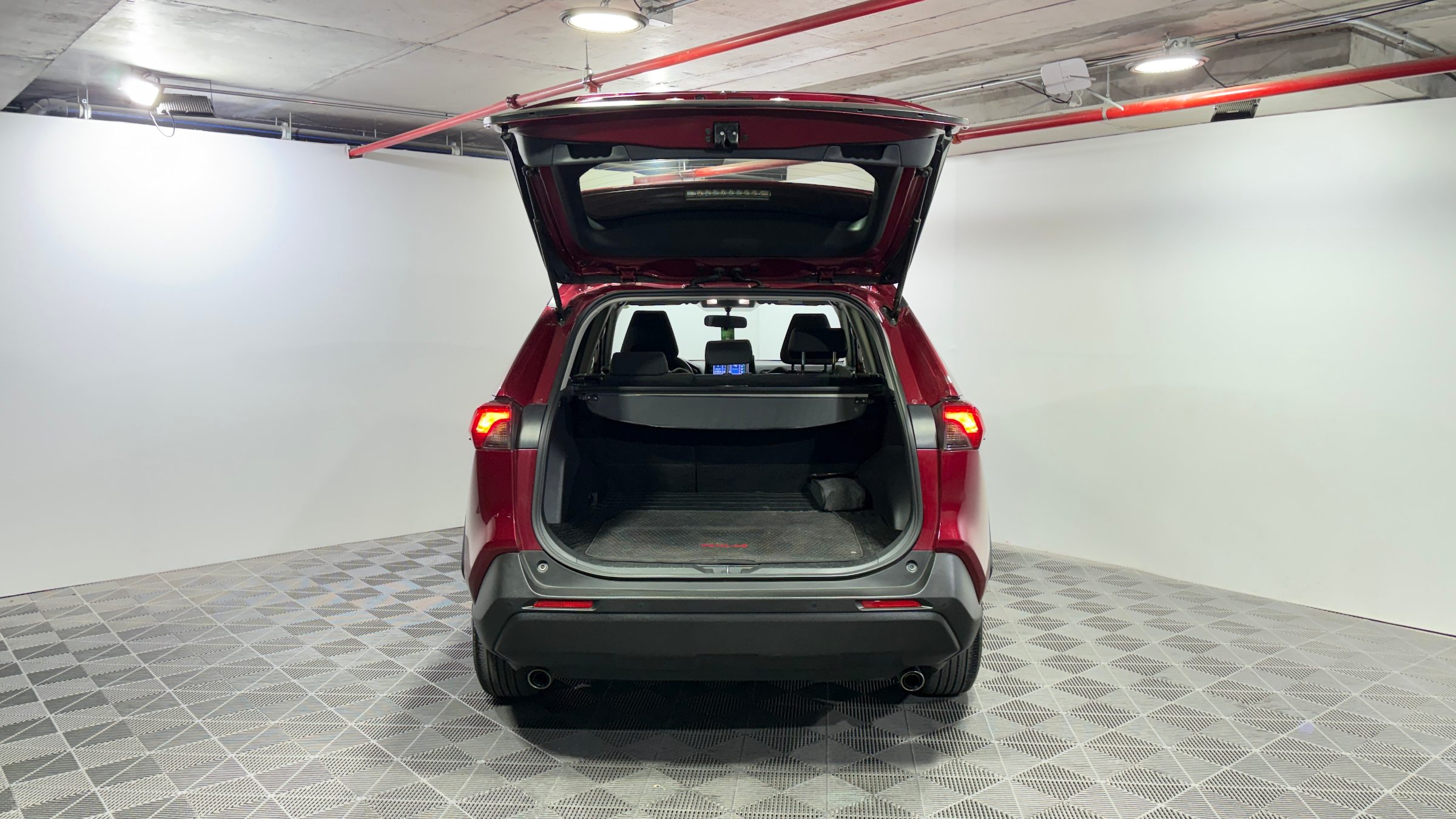 Toyota RAV4 — foto 9 de 21