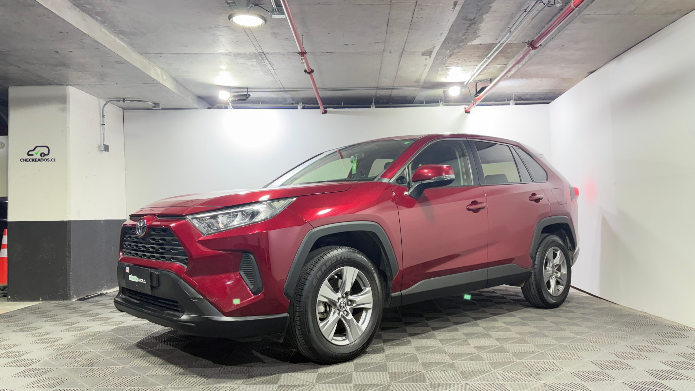 Toyota RAV4 — foto 3 de 21