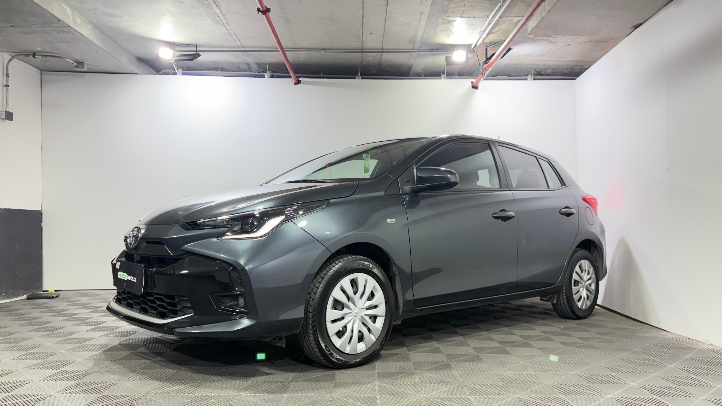 Toyota Yaris — foto 3 de 21