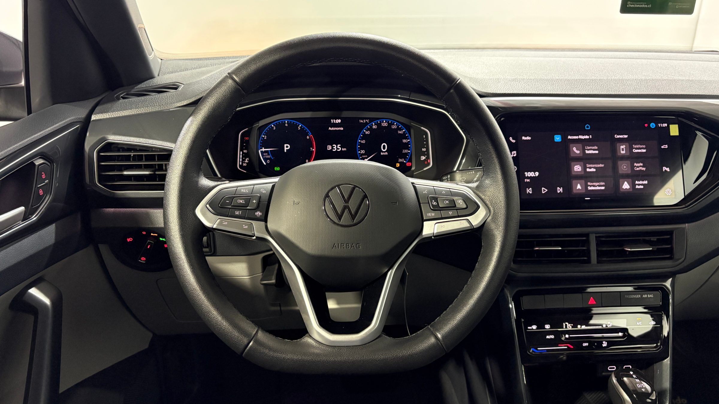 Volkswagen T-Cross — foto 13 de 22