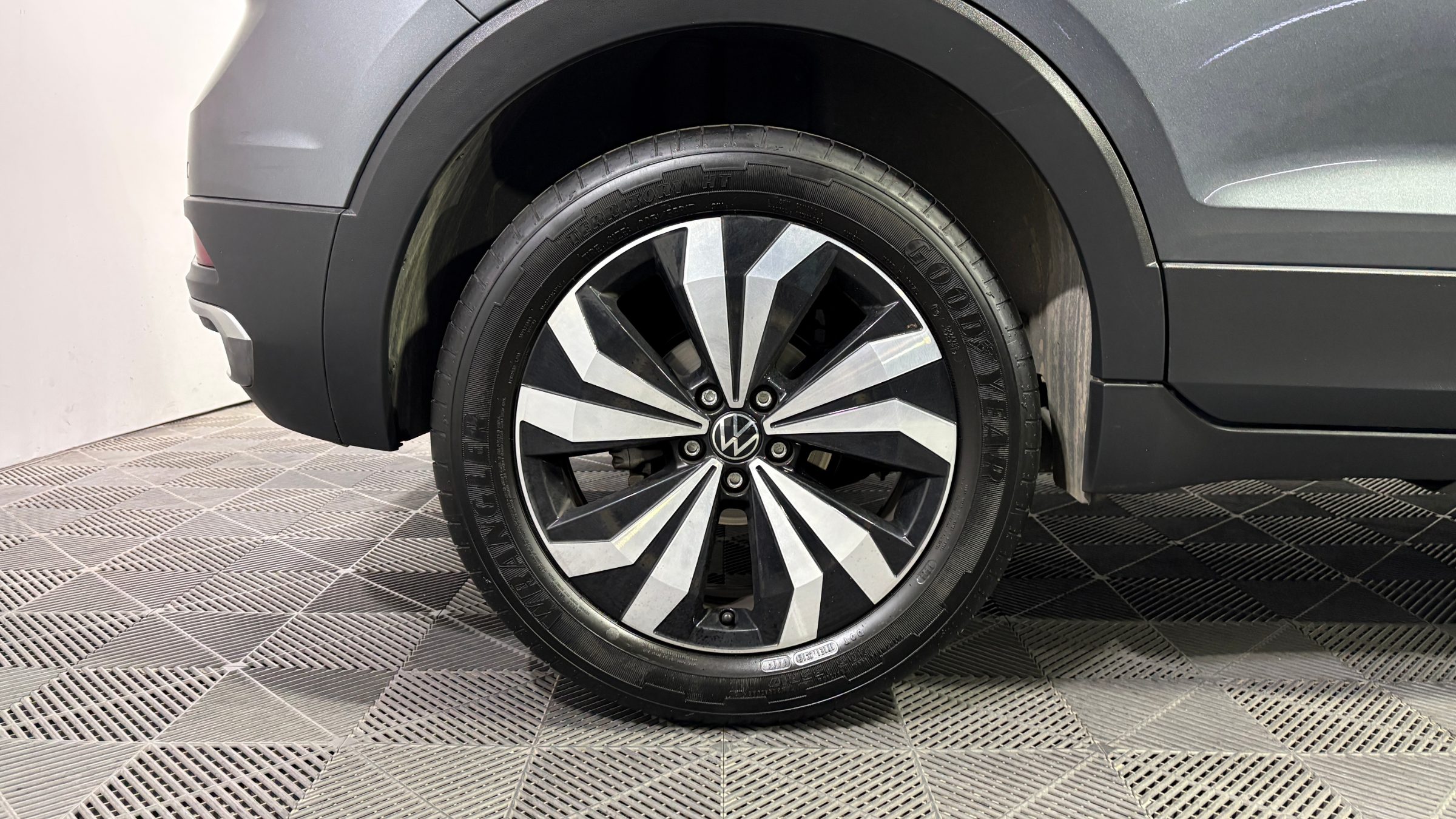 Volkswagen T-Cross — foto 19 de 22