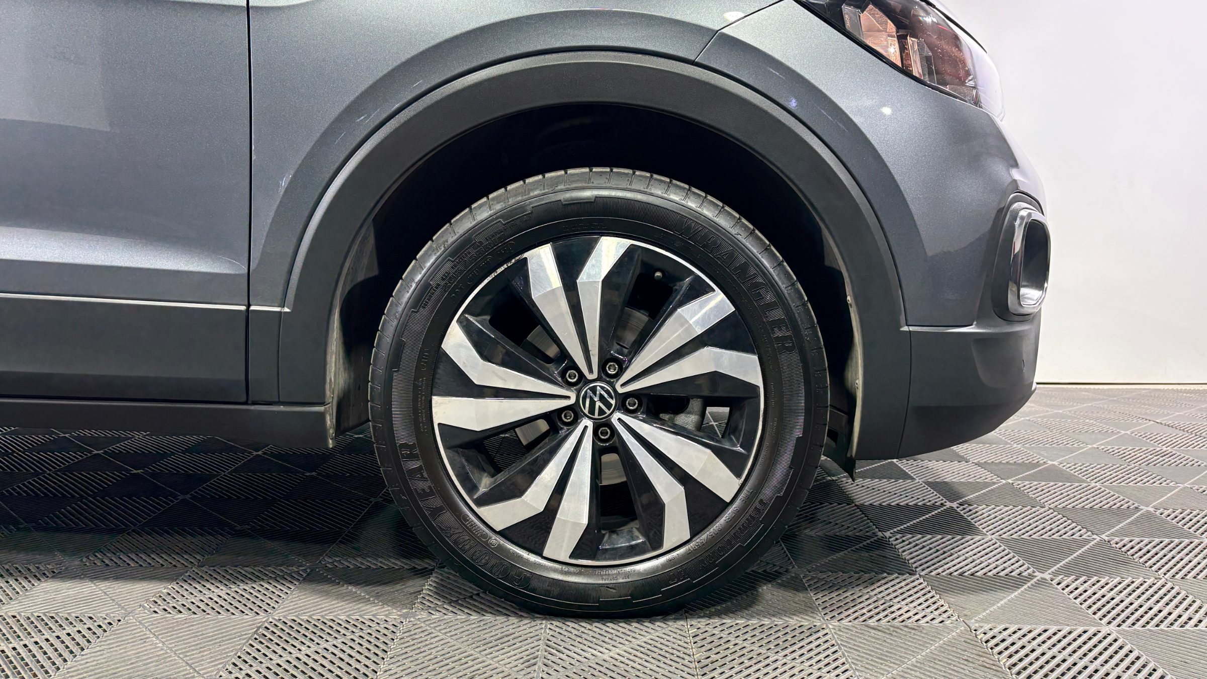 Volkswagen T-Cross — foto 20 de 22