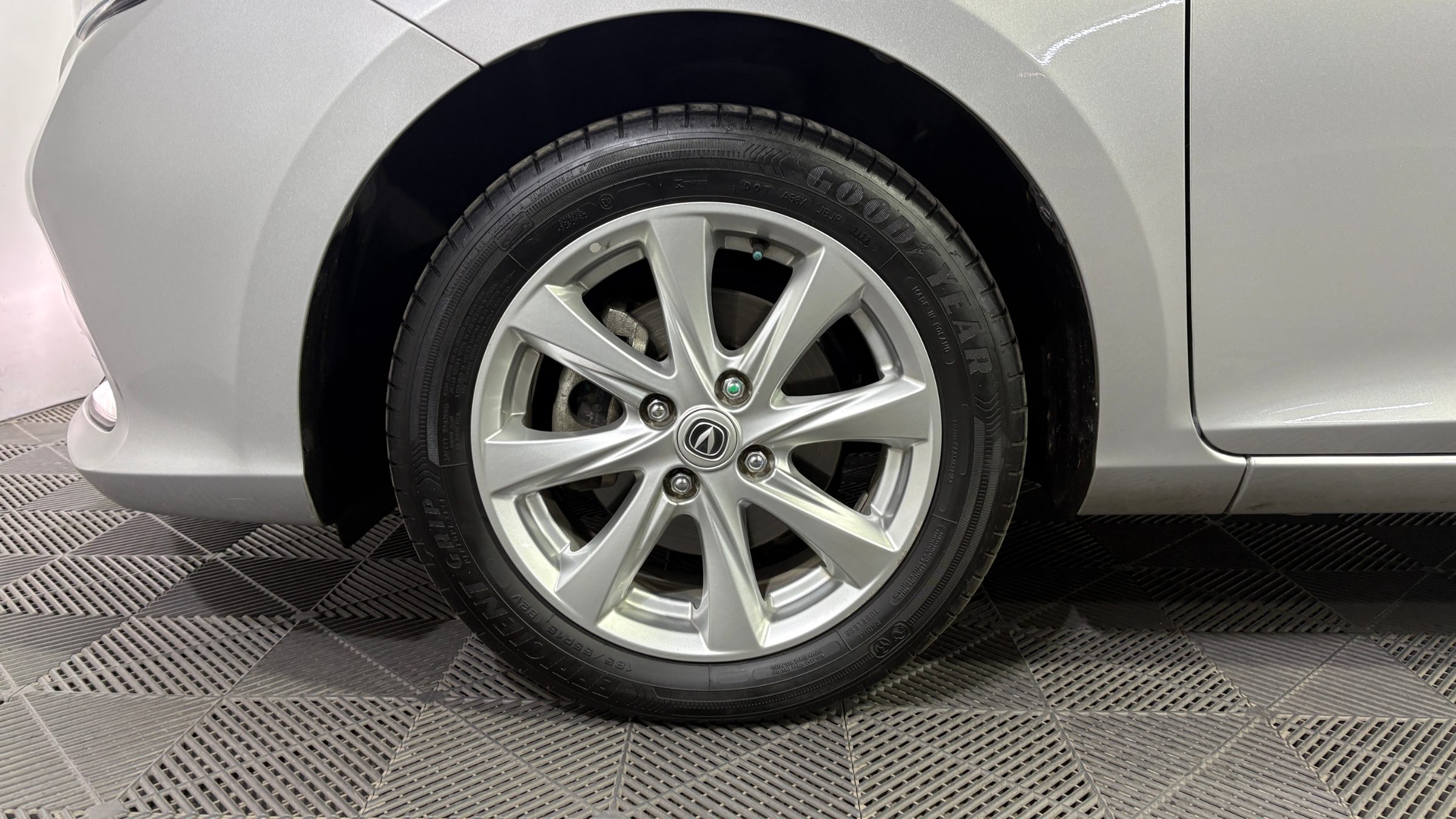 Changan Alsvin — foto 21 de 22
