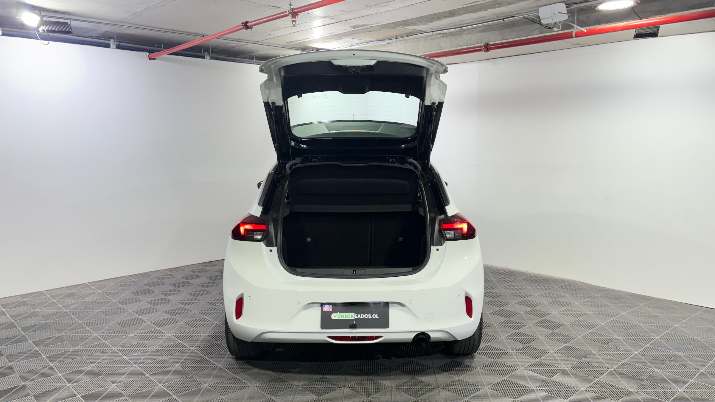 Opel Corsa — foto 9 de 22