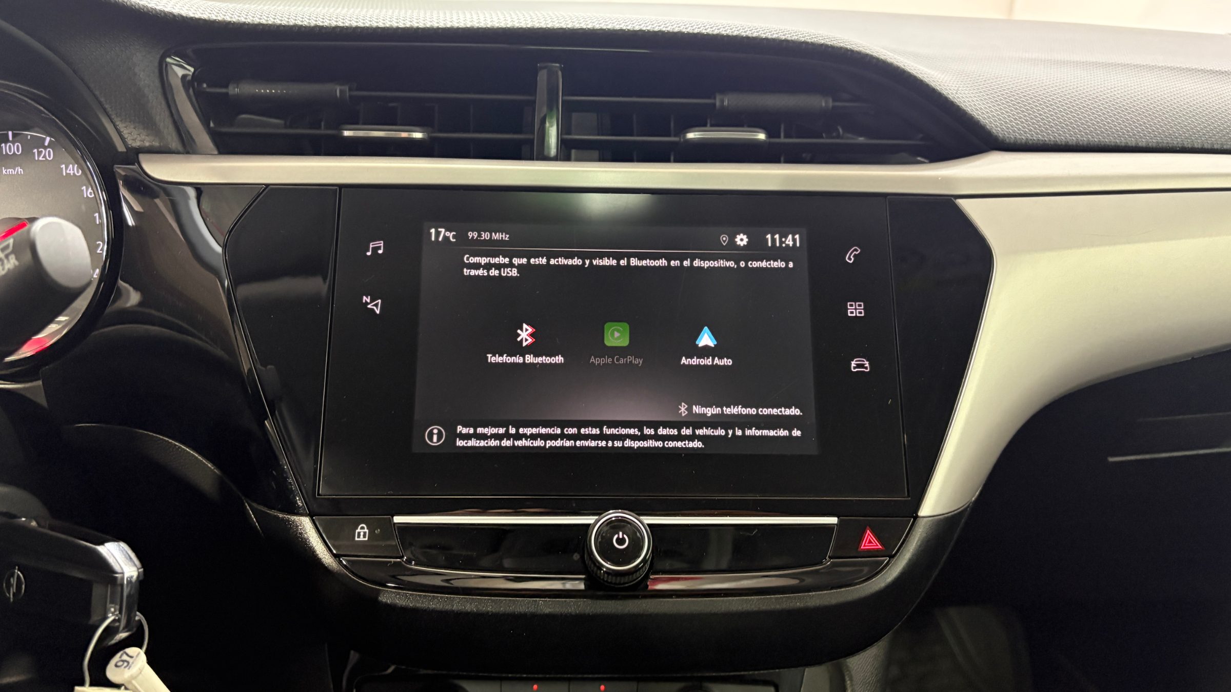 Opel Corsa — foto 18 de 22