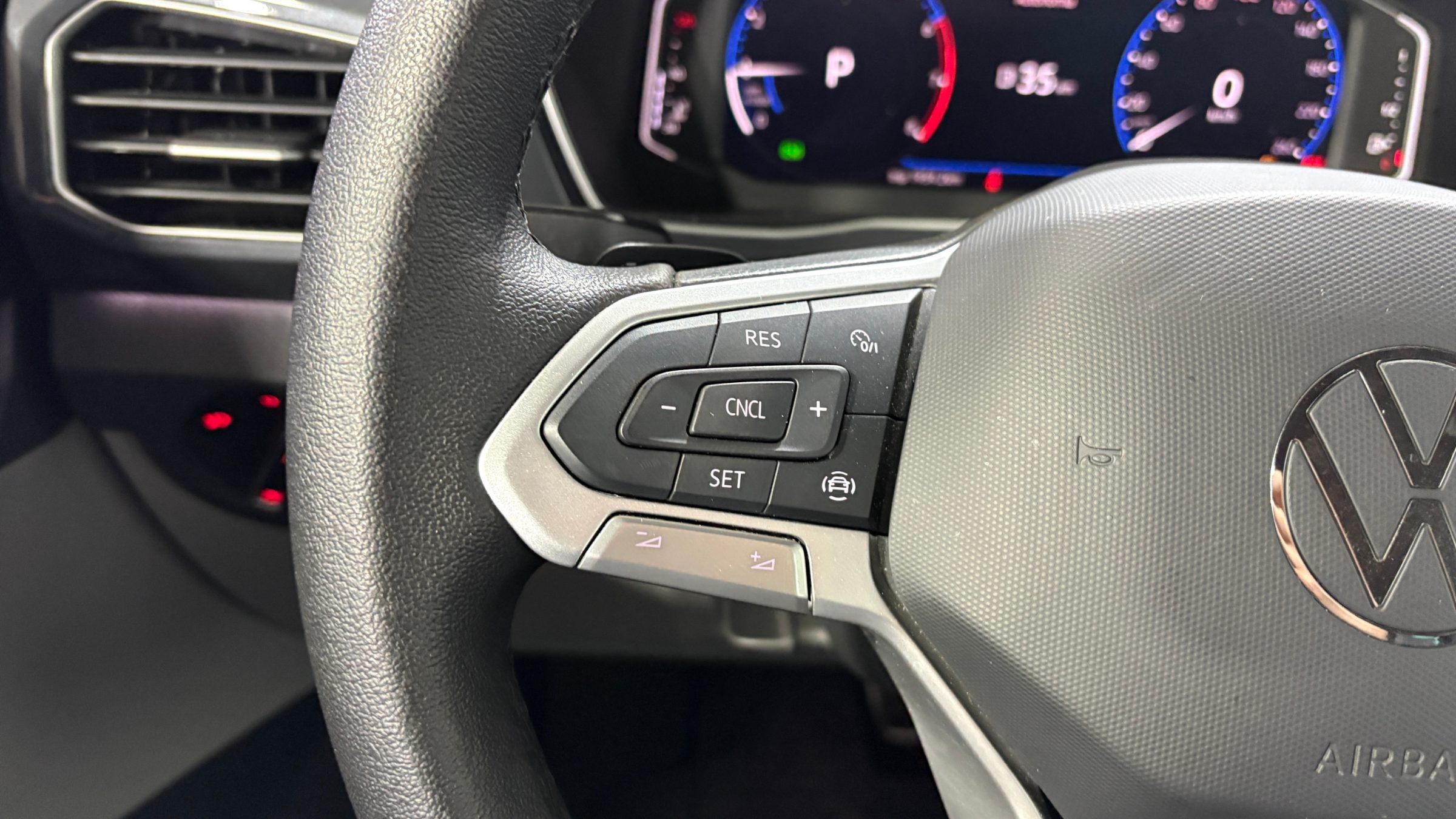 Volkswagen T-Cross — foto 14 de 22