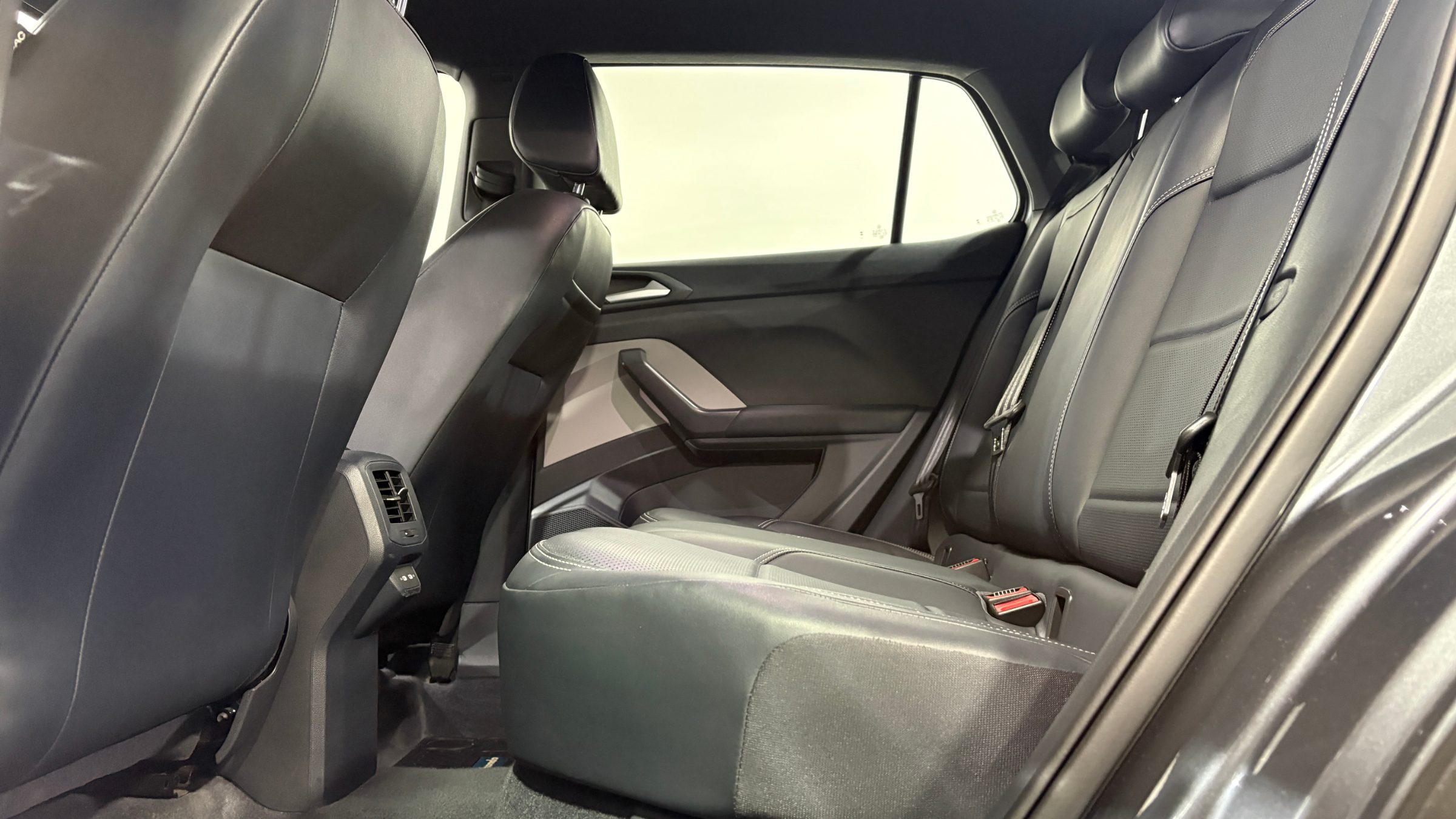 Volkswagen T-Cross — foto 11 de 22