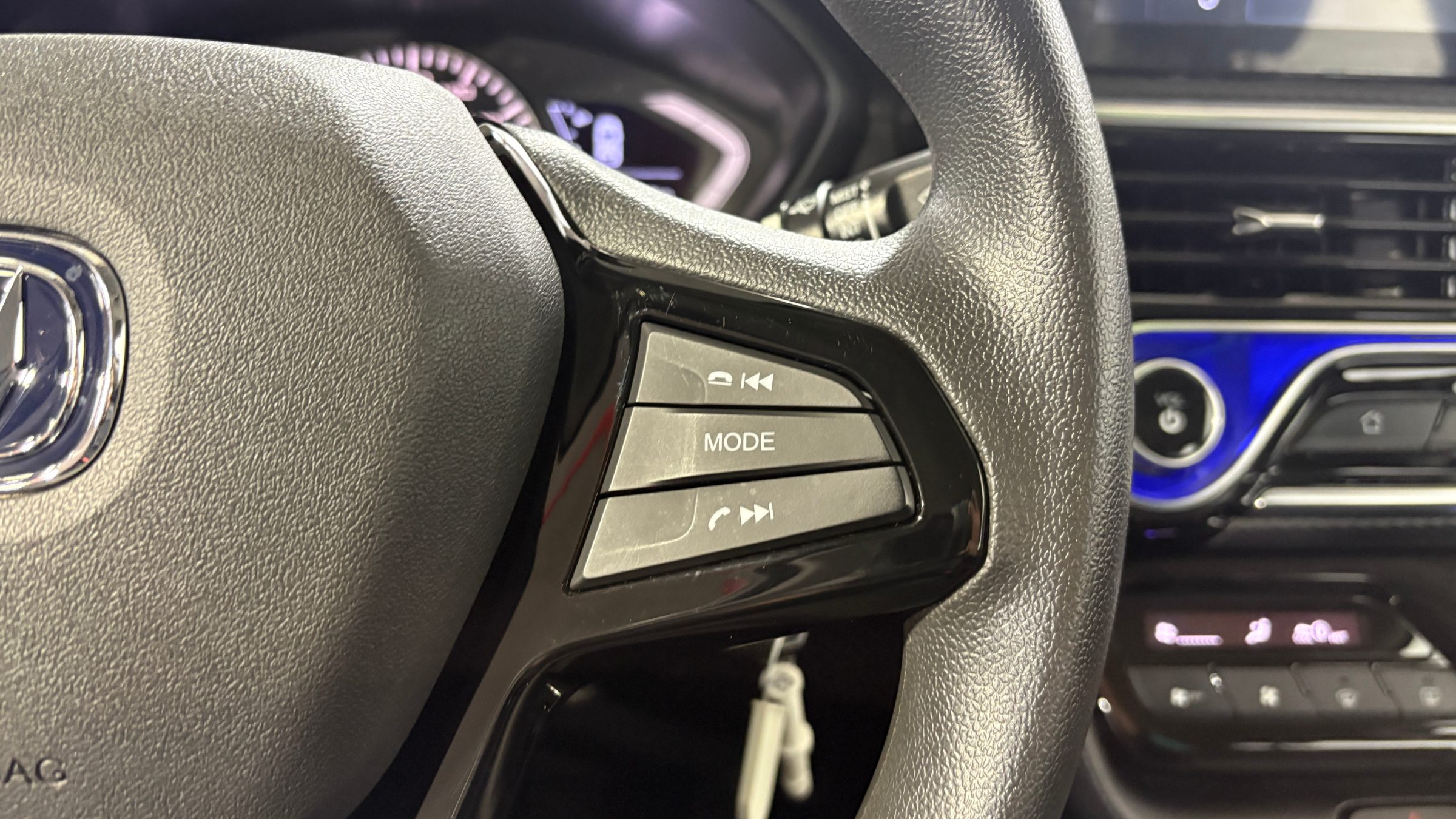Changan Alsvin — foto 15 de 22