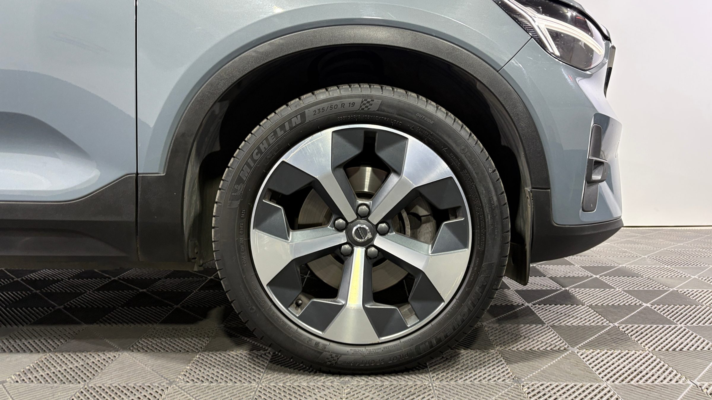 Volvo Xc40 — foto 20 de 22