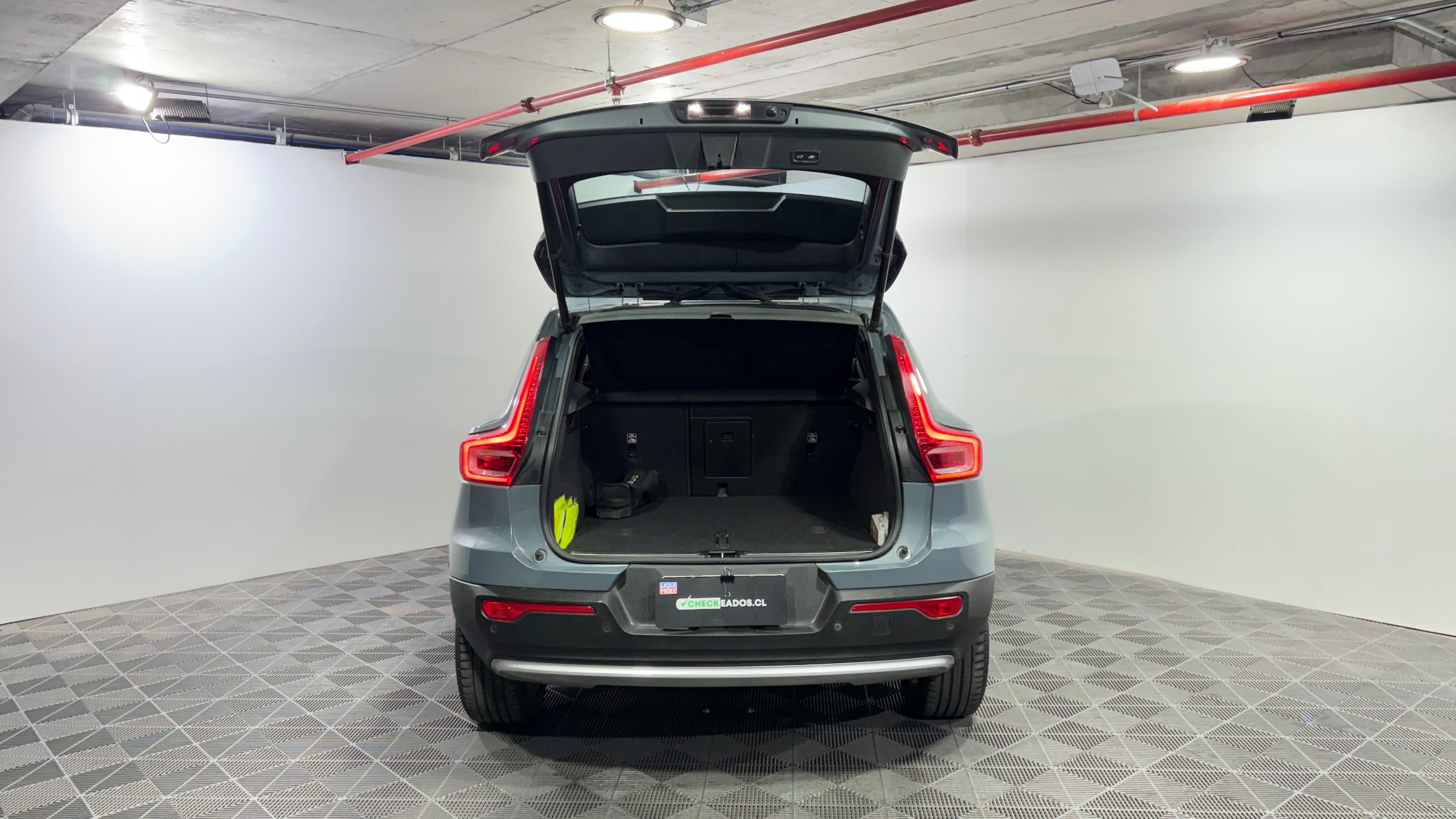 Volvo Xc40 — foto 9 de 22