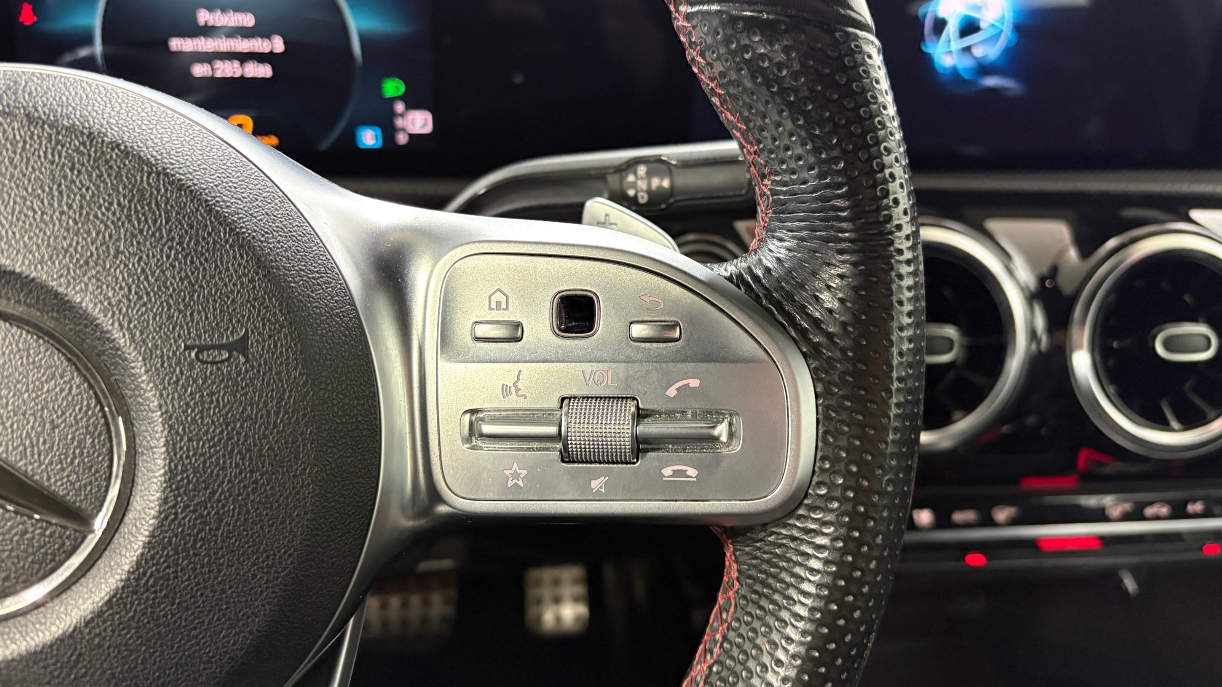 Mercedes-Benz A200 — foto 15 de 23