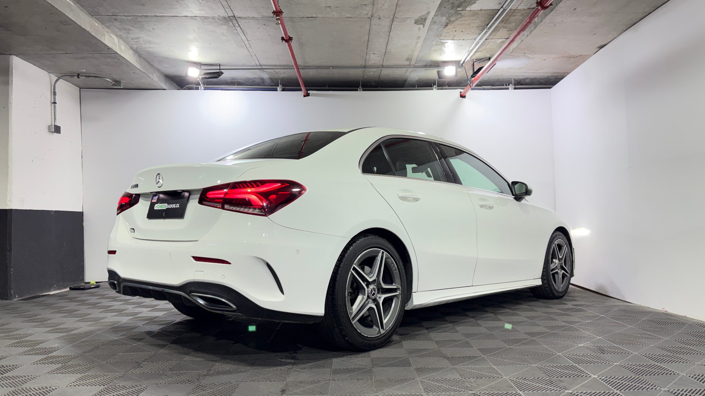 Mercedes-Benz A200 — foto 7 de 23