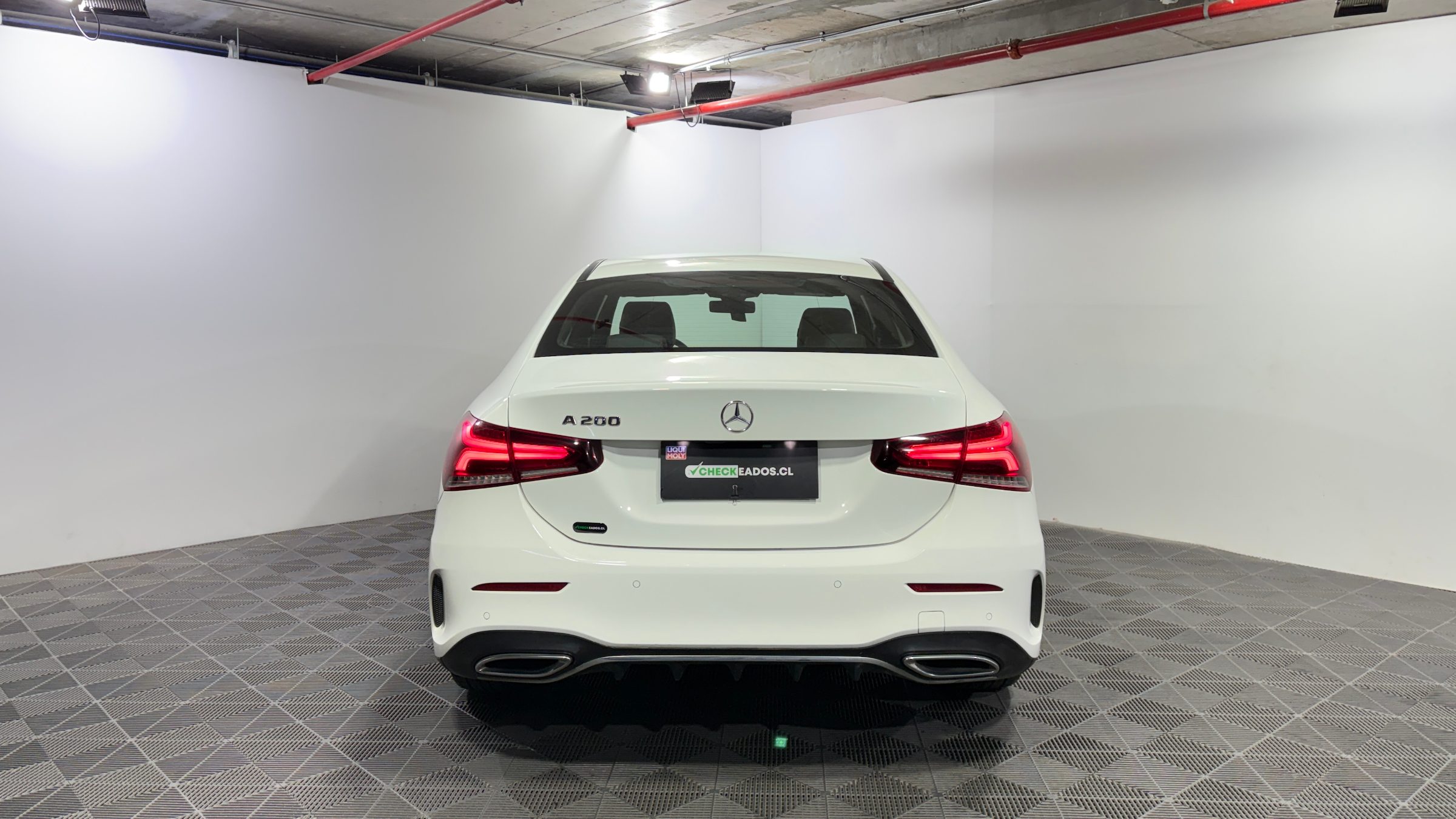 Mercedes-Benz A200 — foto 8 de 23