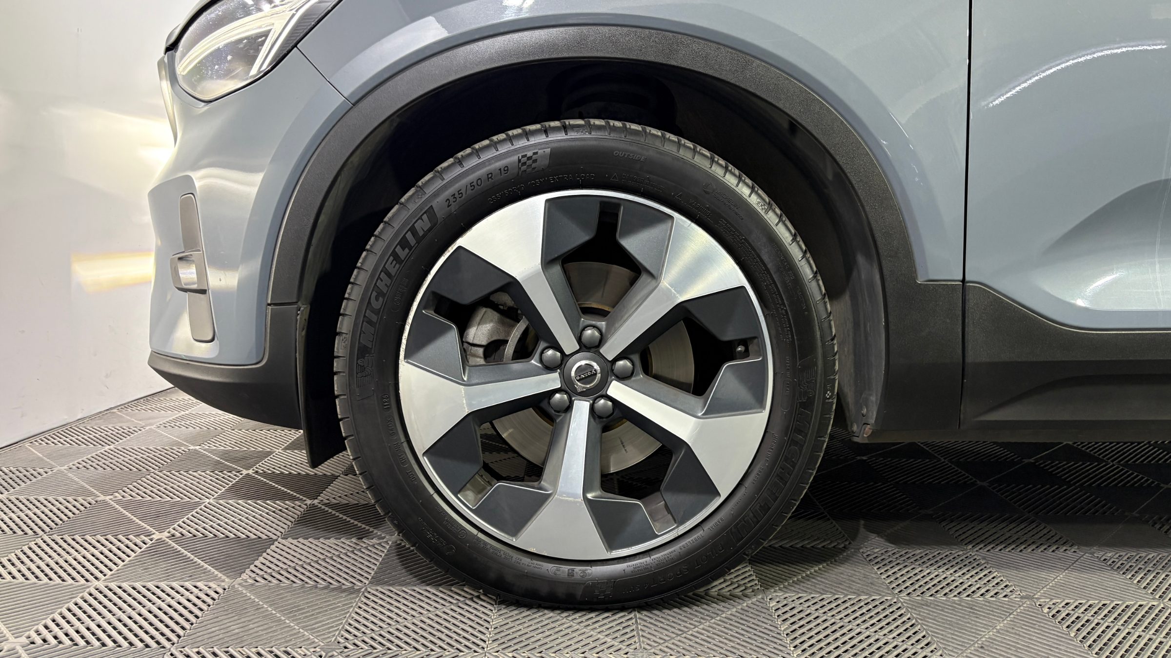 Volvo Xc40 — foto 21 de 22