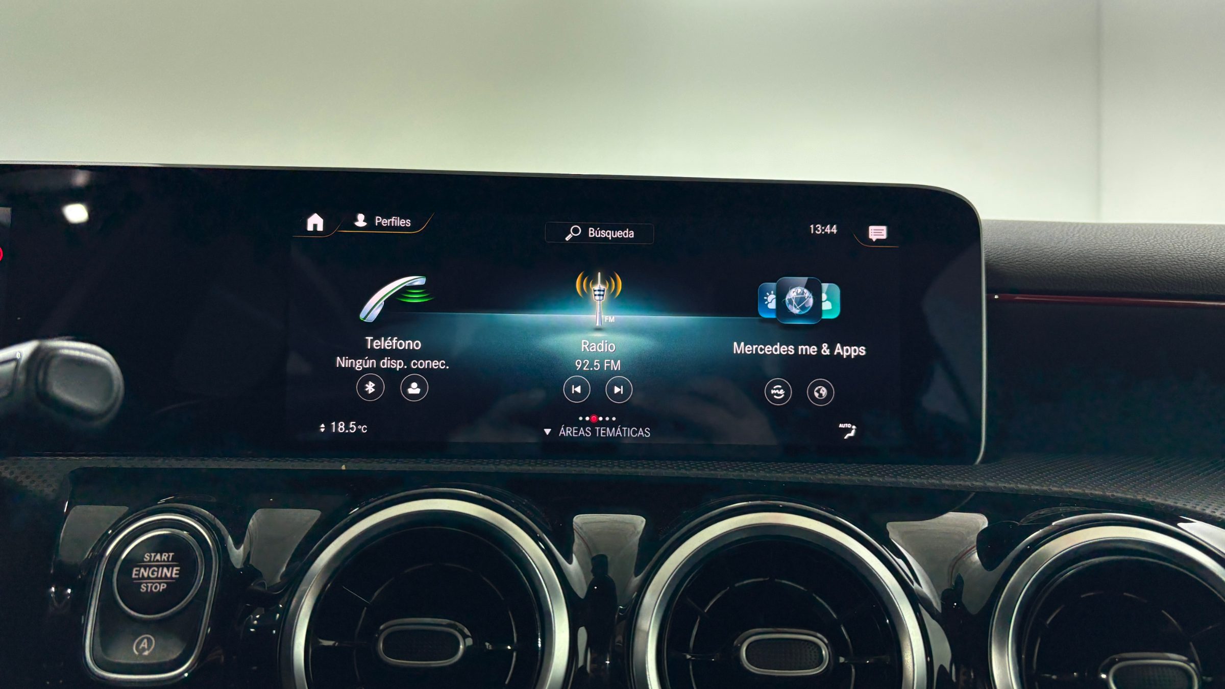 Mercedes-Benz A200 — foto 18 de 23
