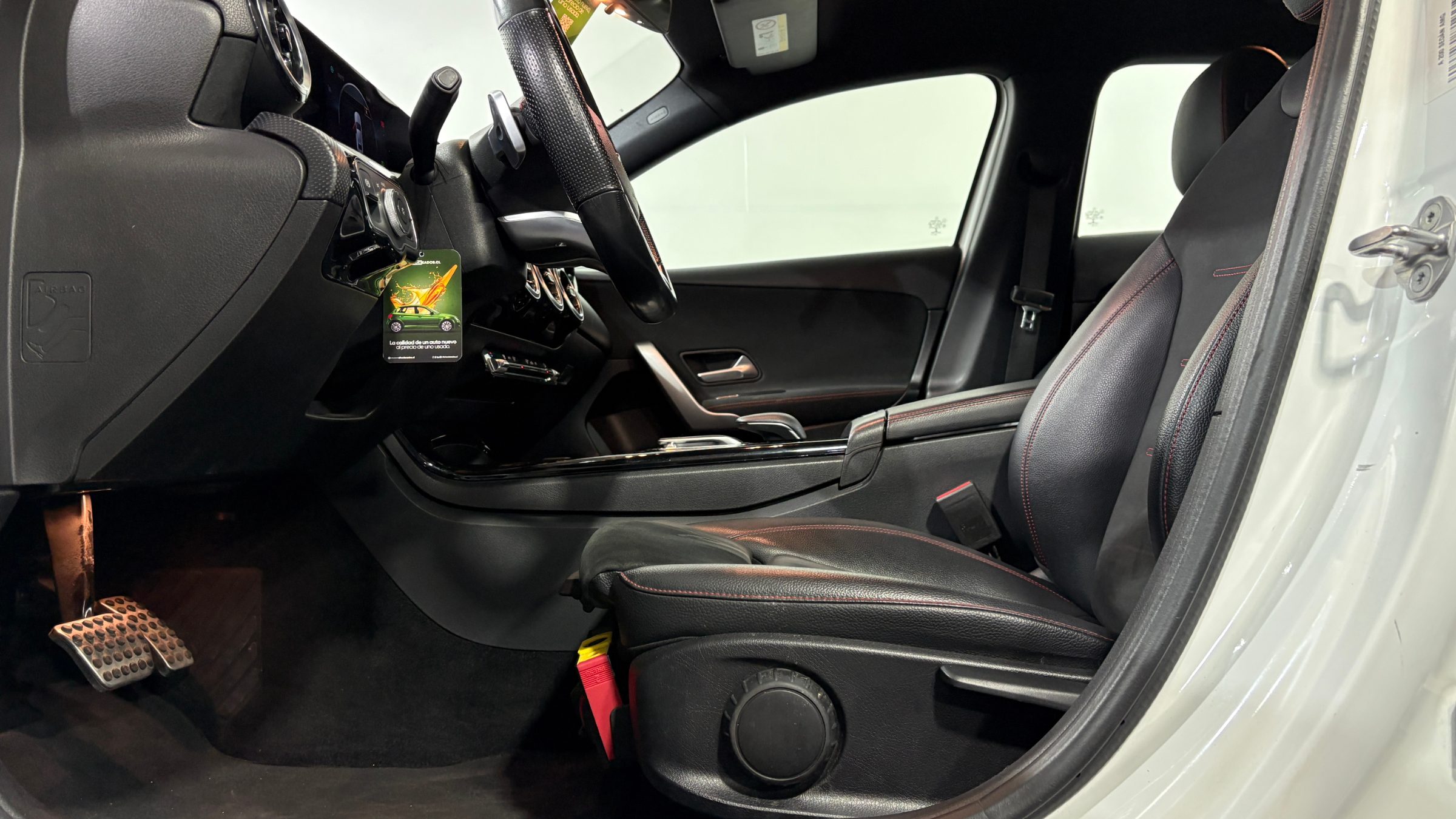 Mercedes-Benz A200 — foto 10 de 23