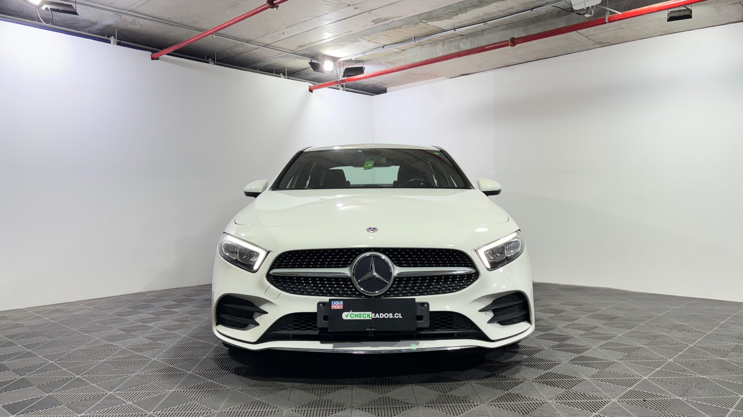 Mercedes-Benz A200 — foto 2 de 23