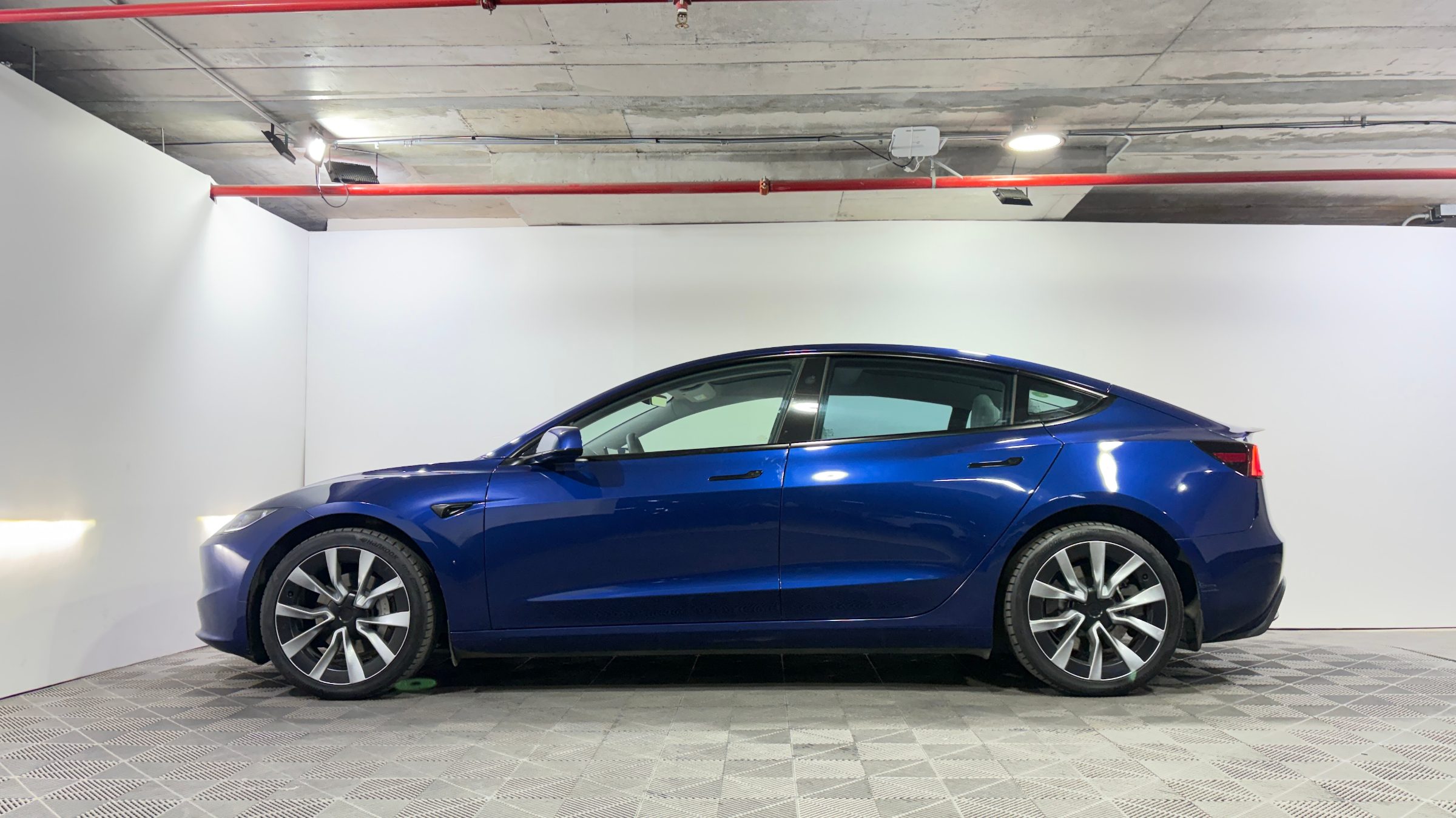 Tesla Model 3 — foto 4 de 21