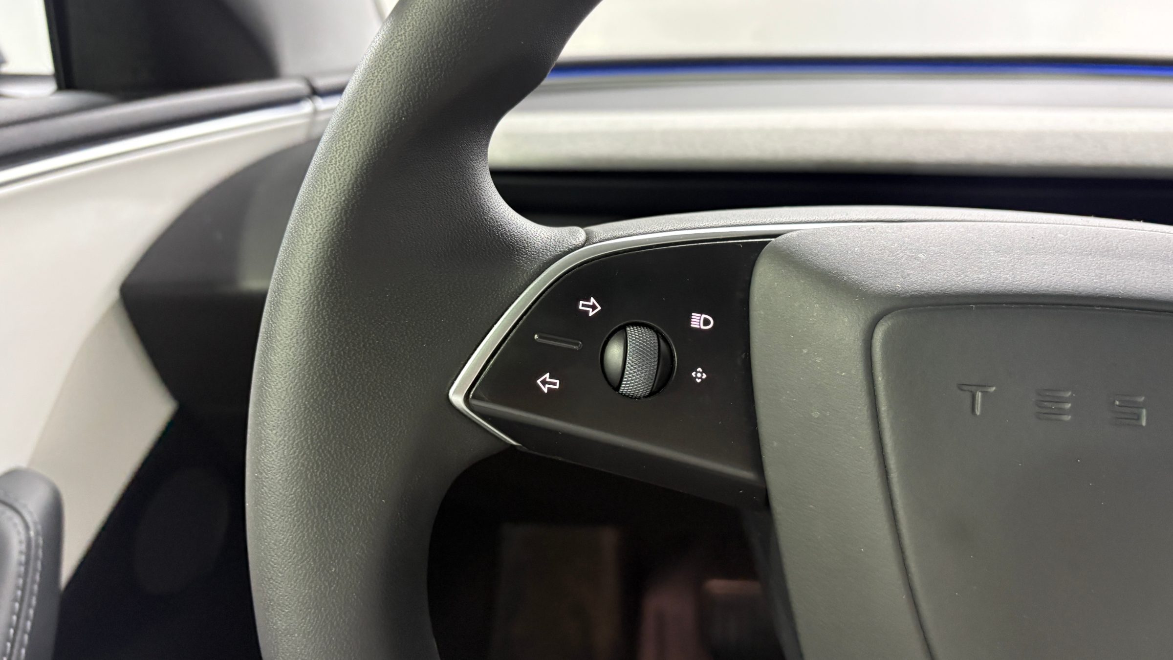 Tesla Model 3 — foto 14 de 21